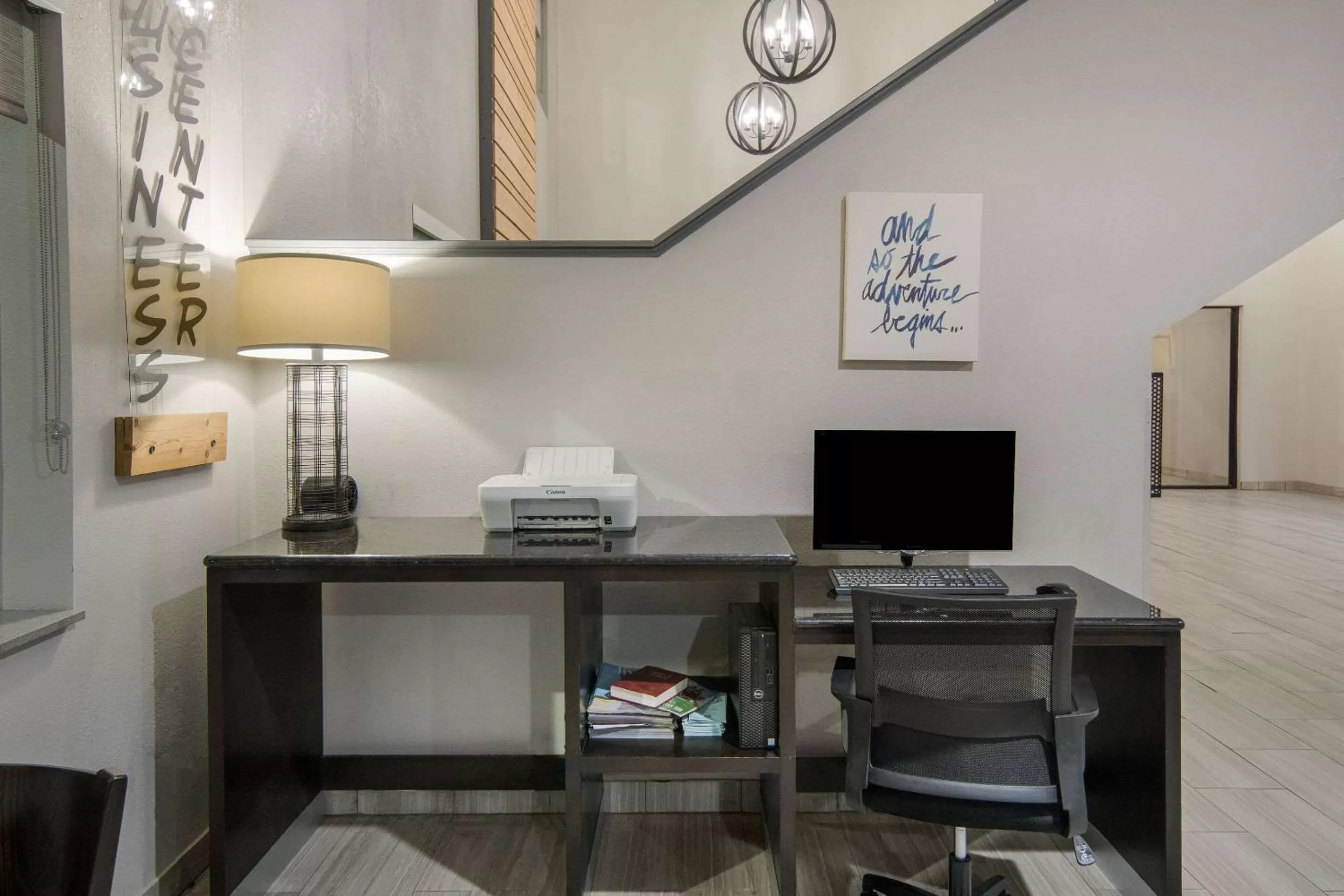 Business facilities in Quality Inn & Suites Roanoke - Fort Worth North