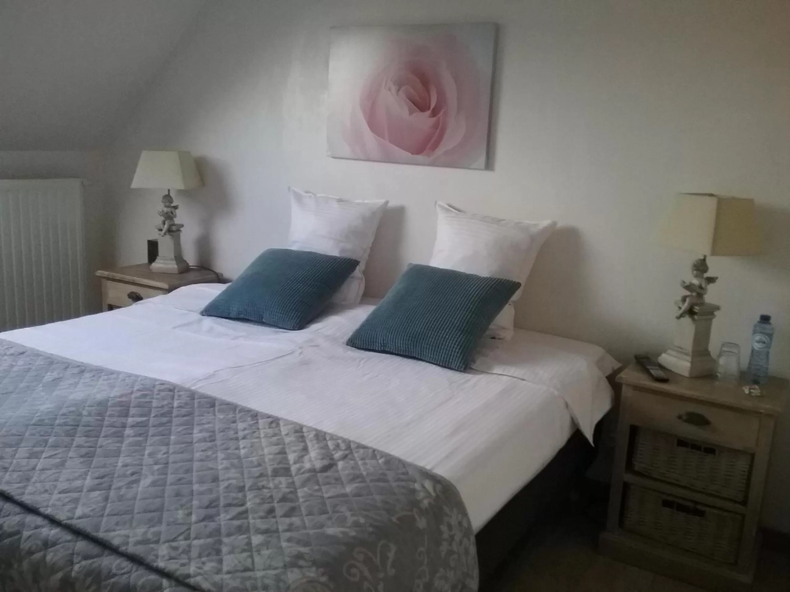 Bedroom, Bed in B&B 't Hemelbedje