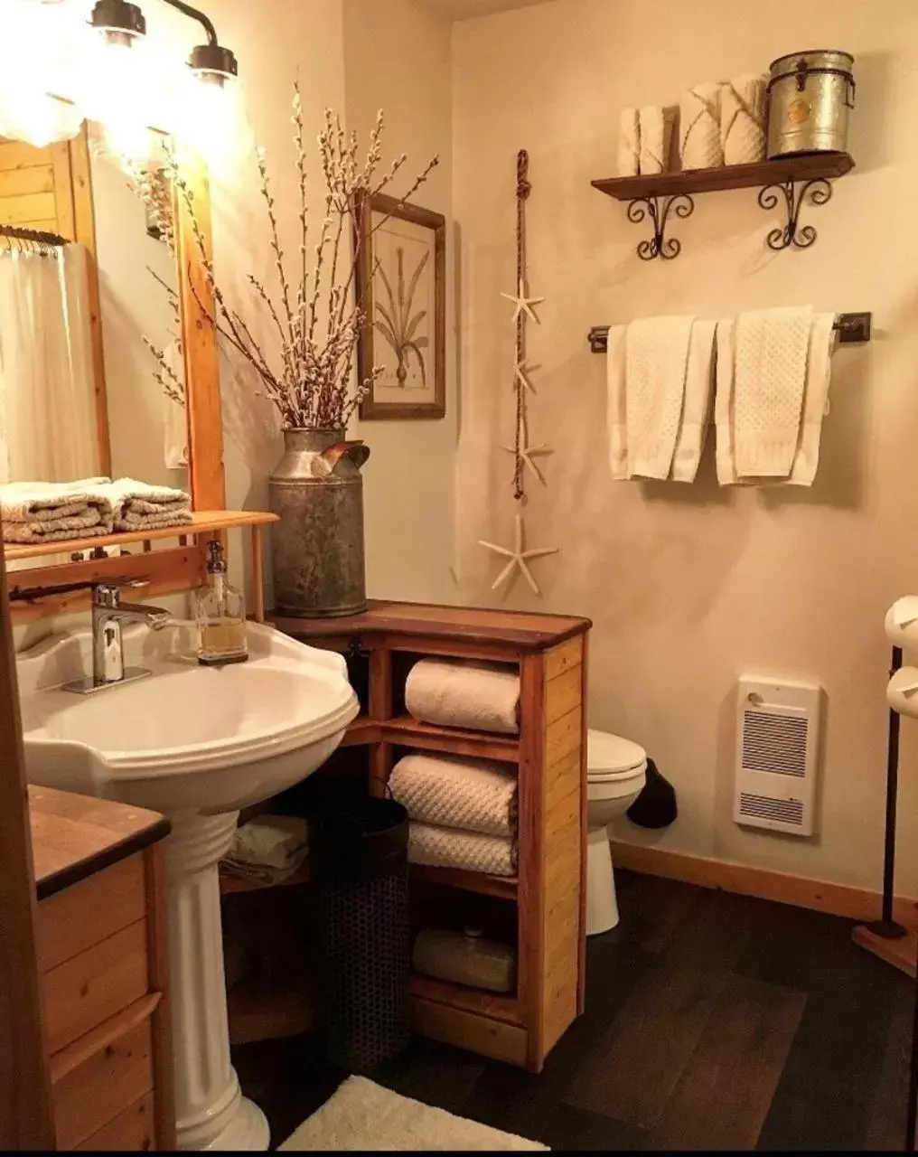 Bathroom in A Suite Retreat - Beyond Bed & Breakfast