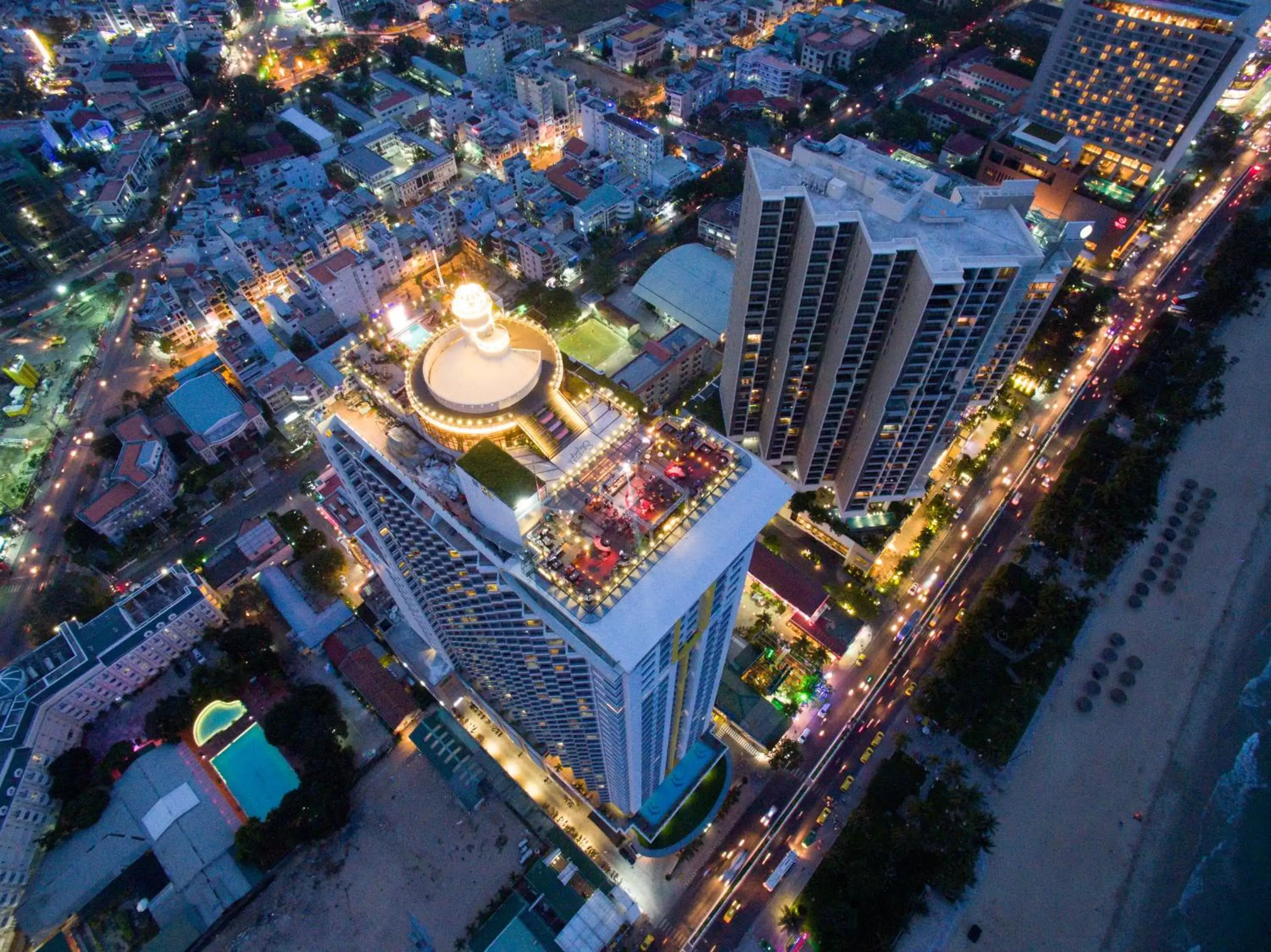 Lounge or bar, Bird's-eye View in Havana Nha Trang Hotel