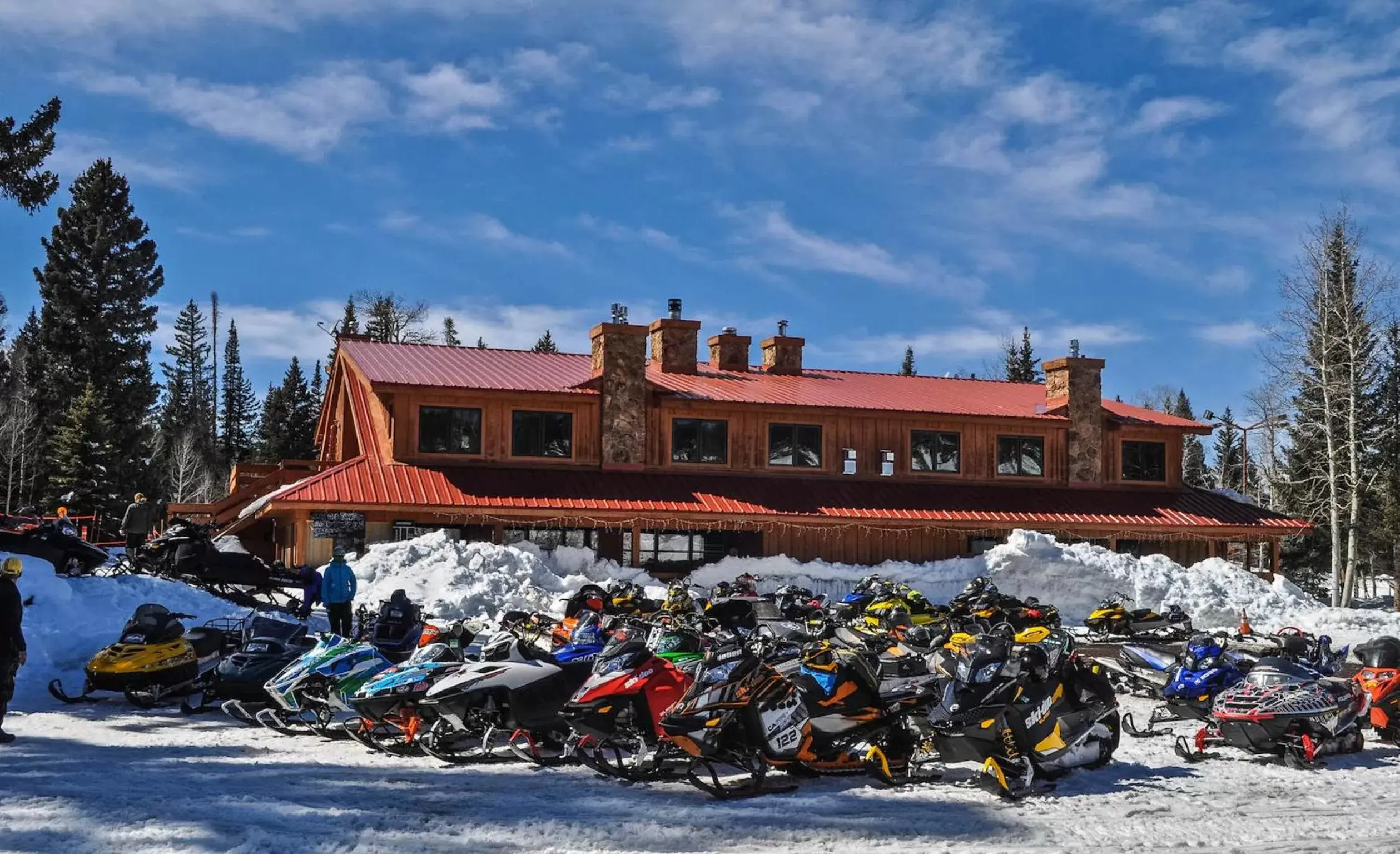 Facade/entrance, Winter in Arrowhead Mountain Lodge