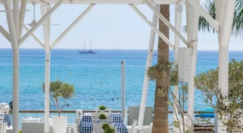 Lounge or bar, Sea View in Constantinos the Great Beach Hotel