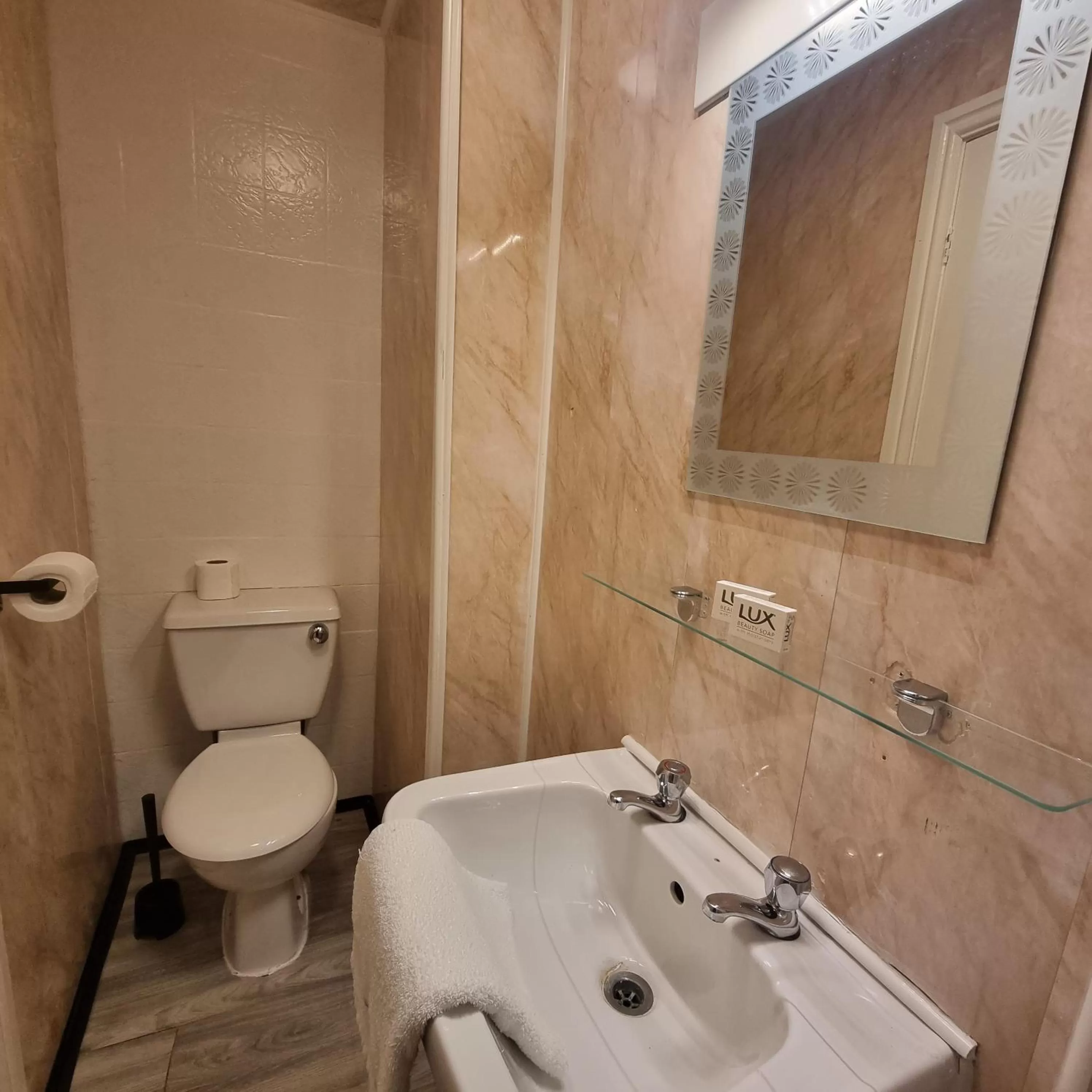 Palm Beach Hotel by the Sea