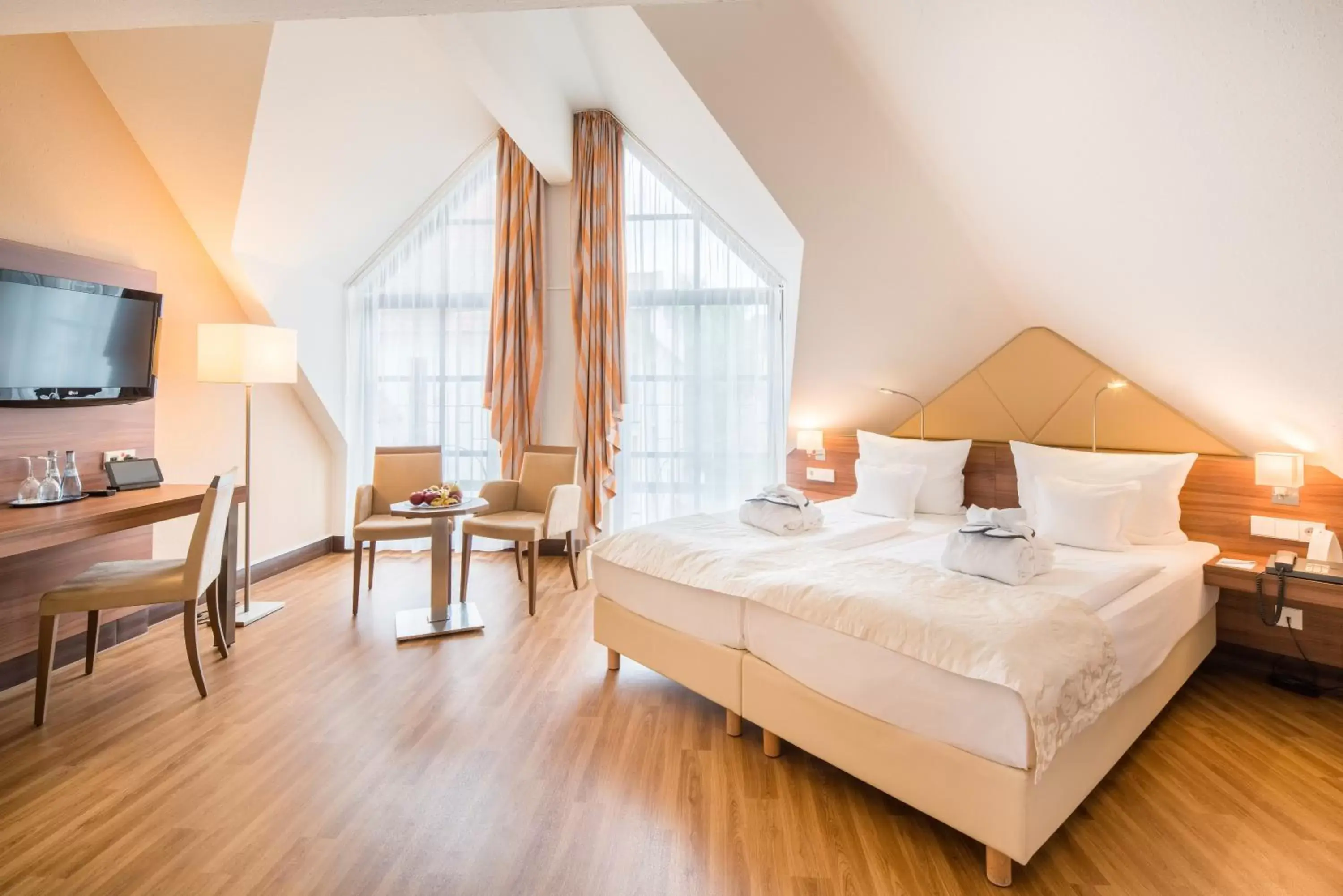 Photo of the whole room, Bed in Best Western Plus Hotel Am Schlossberg