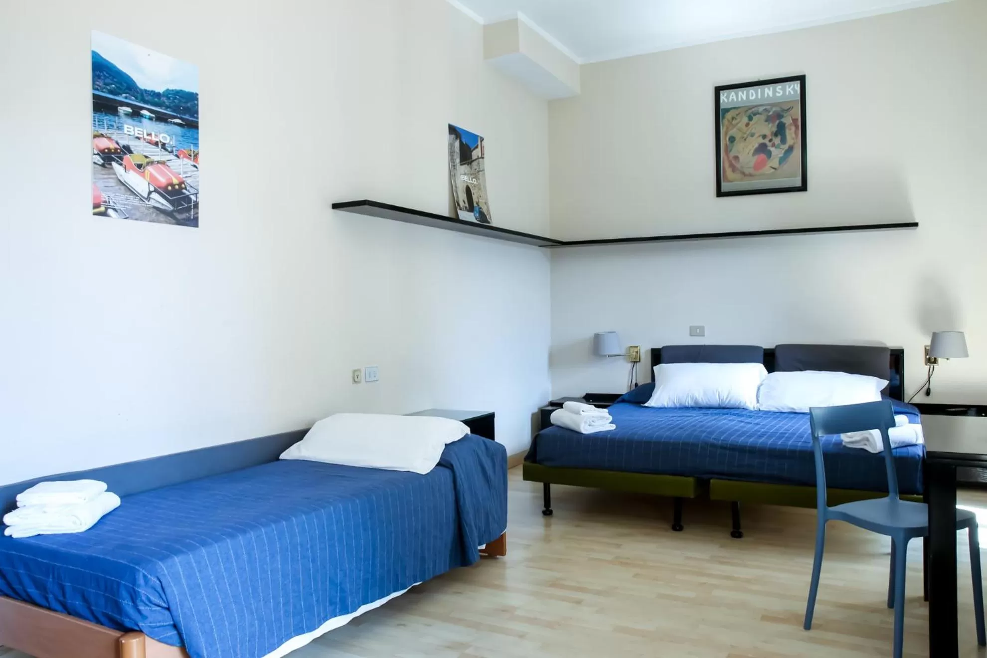 Photo of the whole room, Bed in Hotel Britannia