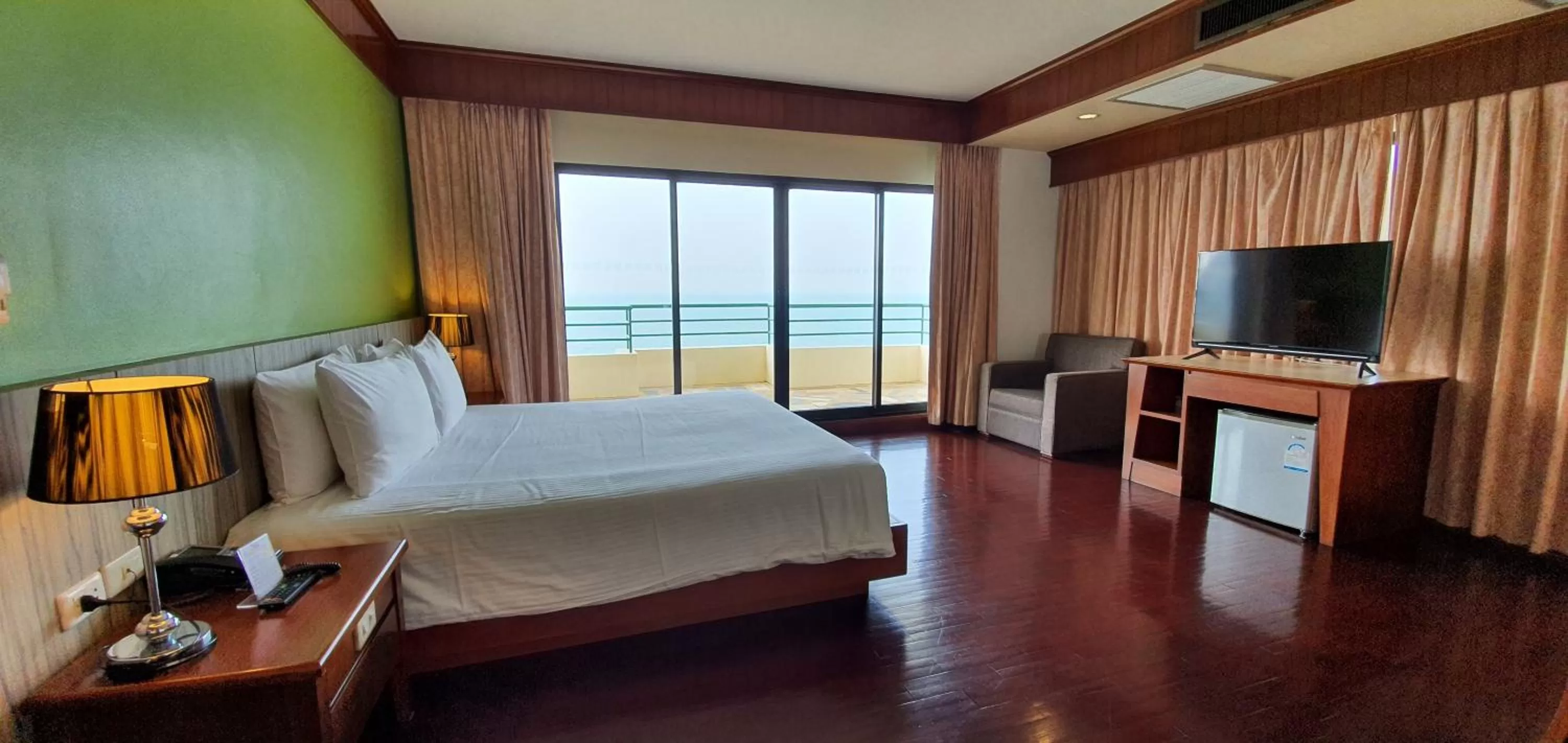 Sea view, Bed in Garden Sea View Resort