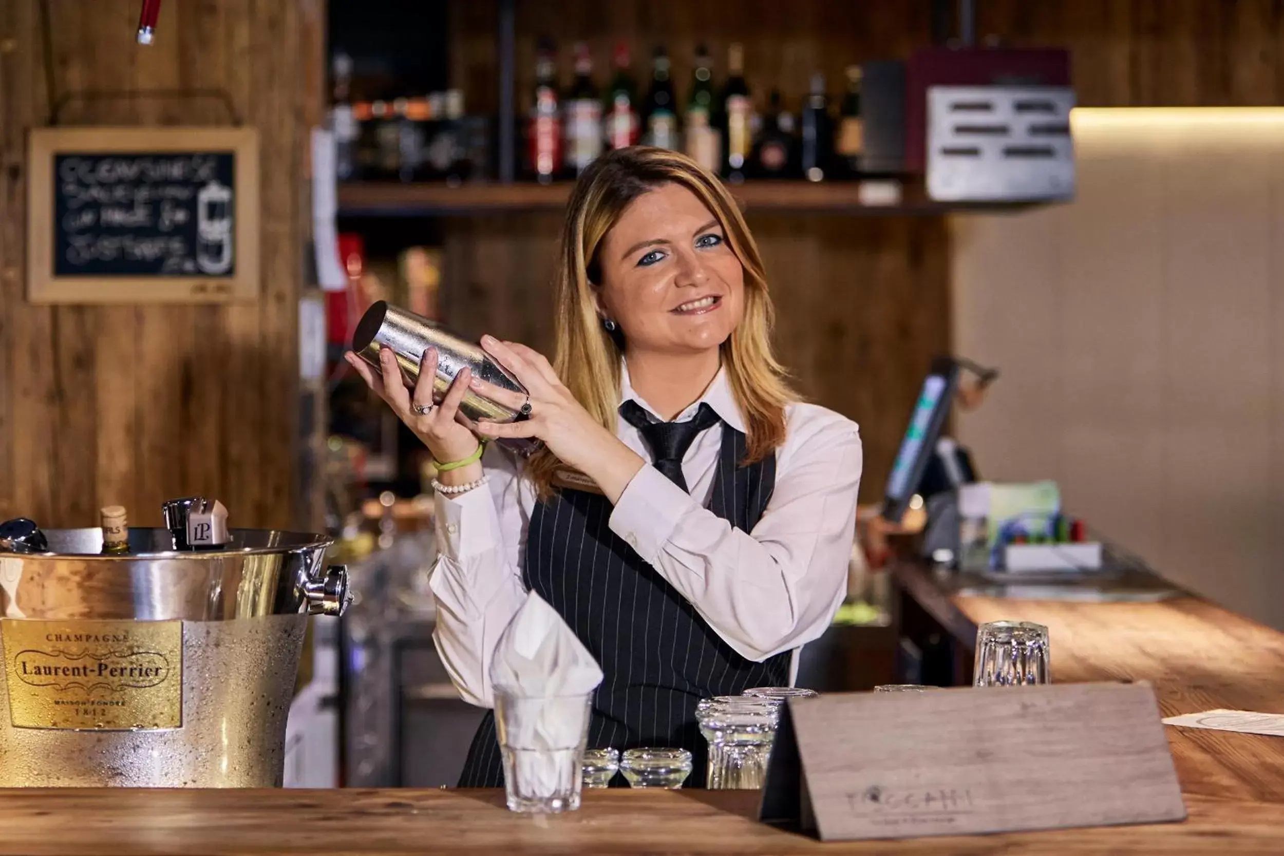 Staff, Lounge/Bar in Hotel Marmolada