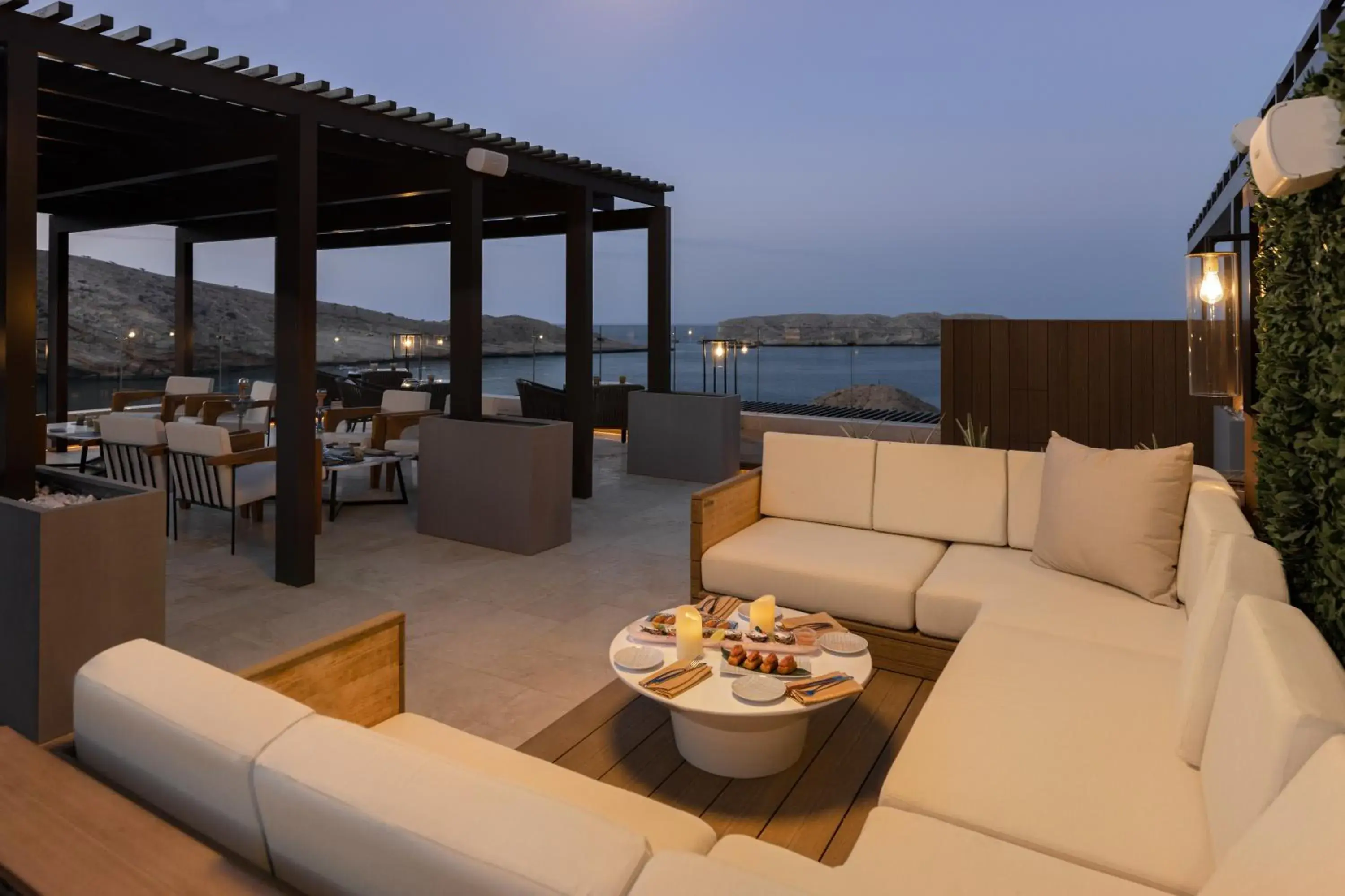 Restaurant/places to eat in Jumeirah Muscat Bay