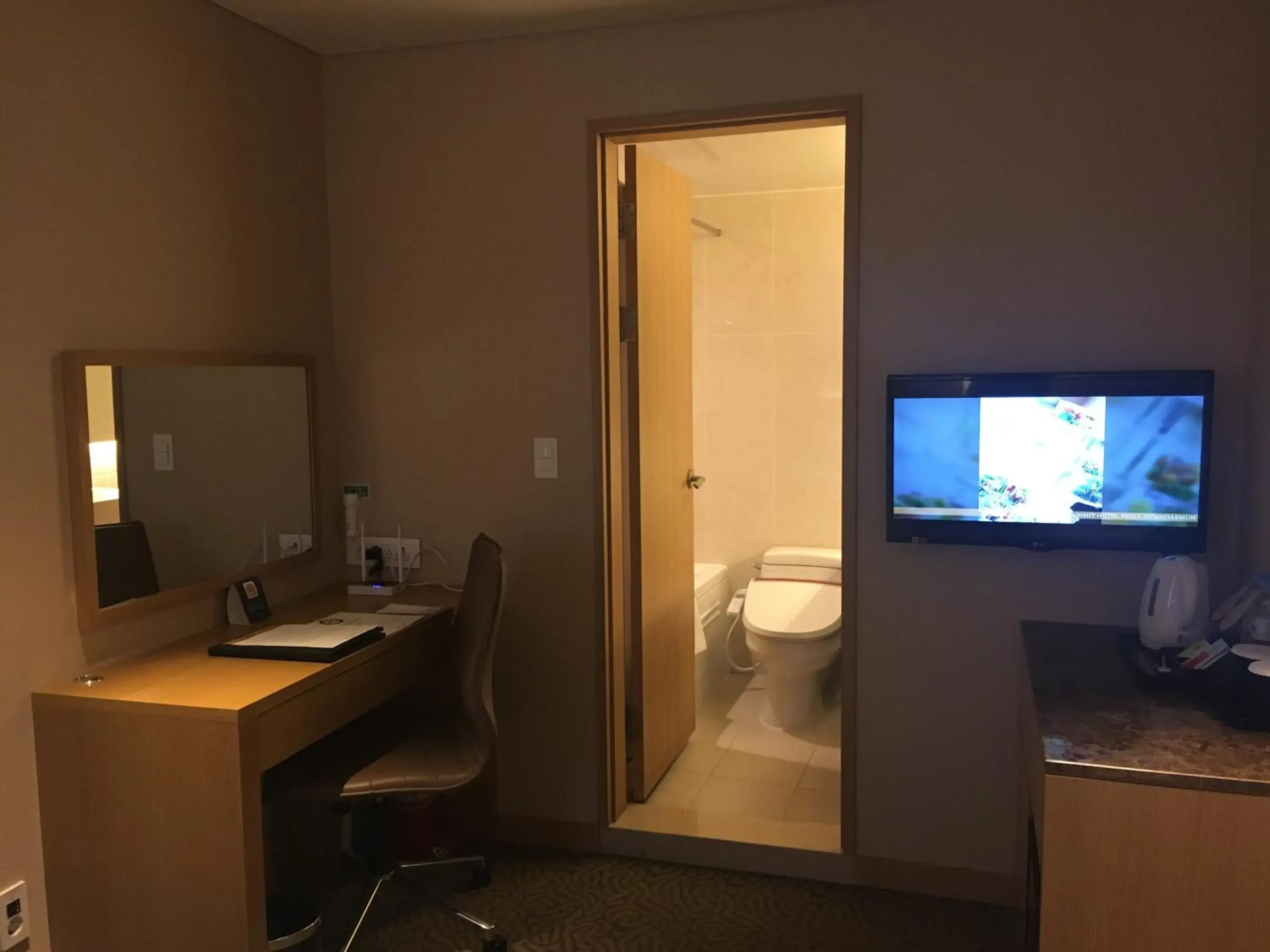 Bathroom, TV/Entertainment Center in The Summit Hotel Dongdaemun