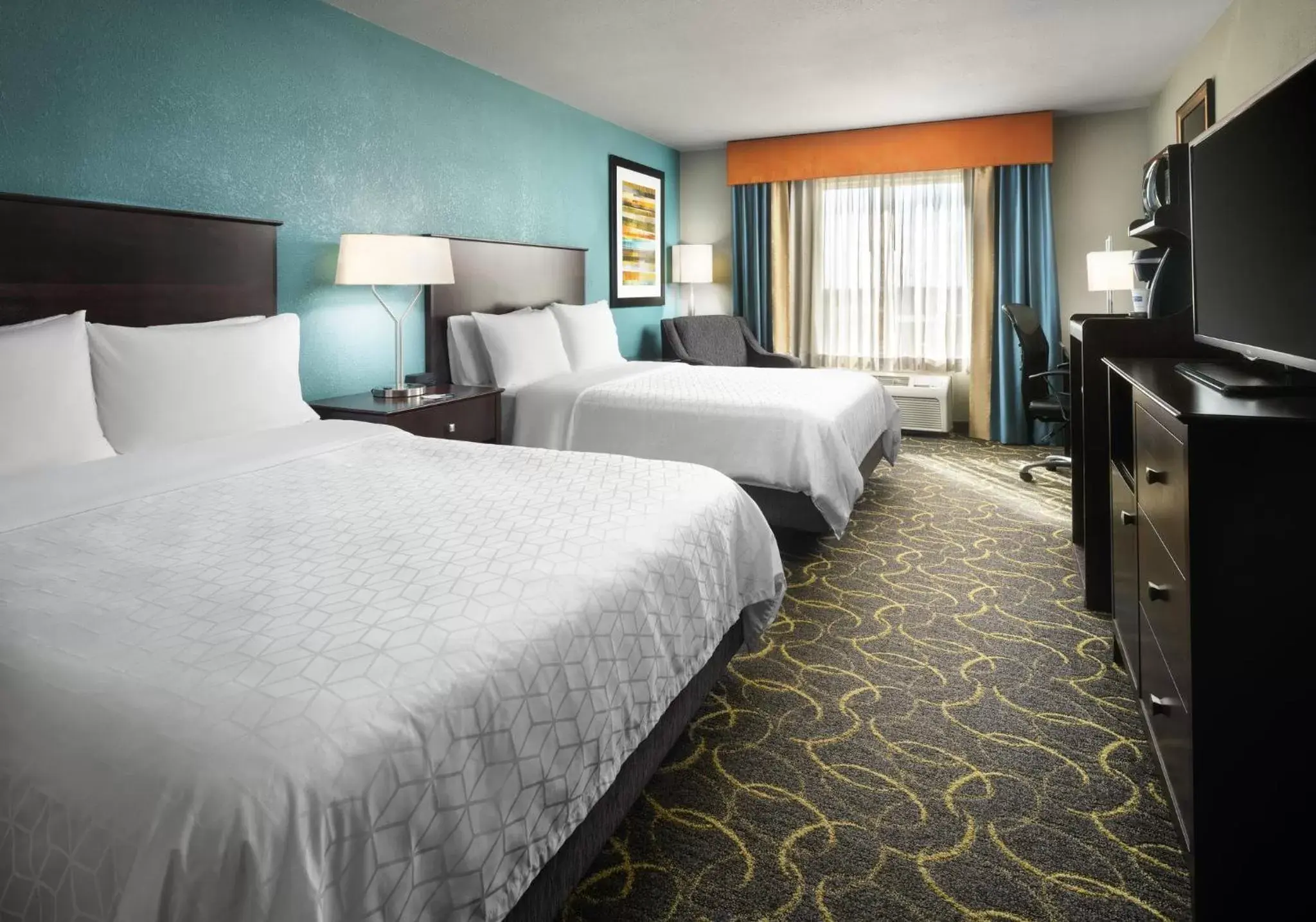 Photo of the whole room, Bed in Holiday Inn Express & Suites DFW Airport - Grapevine, an IHG Hotel