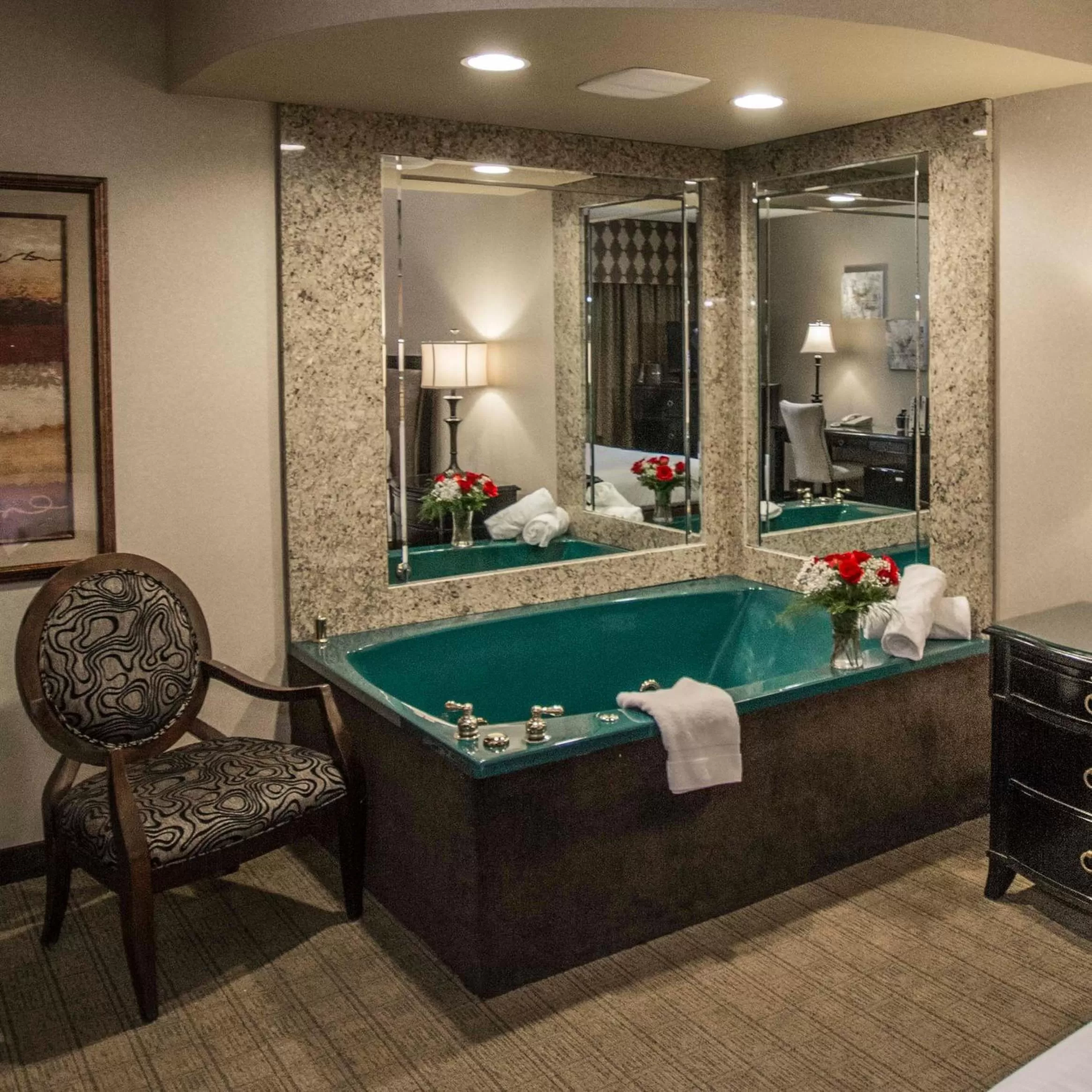 Hot Tub in Garden Place Hotel