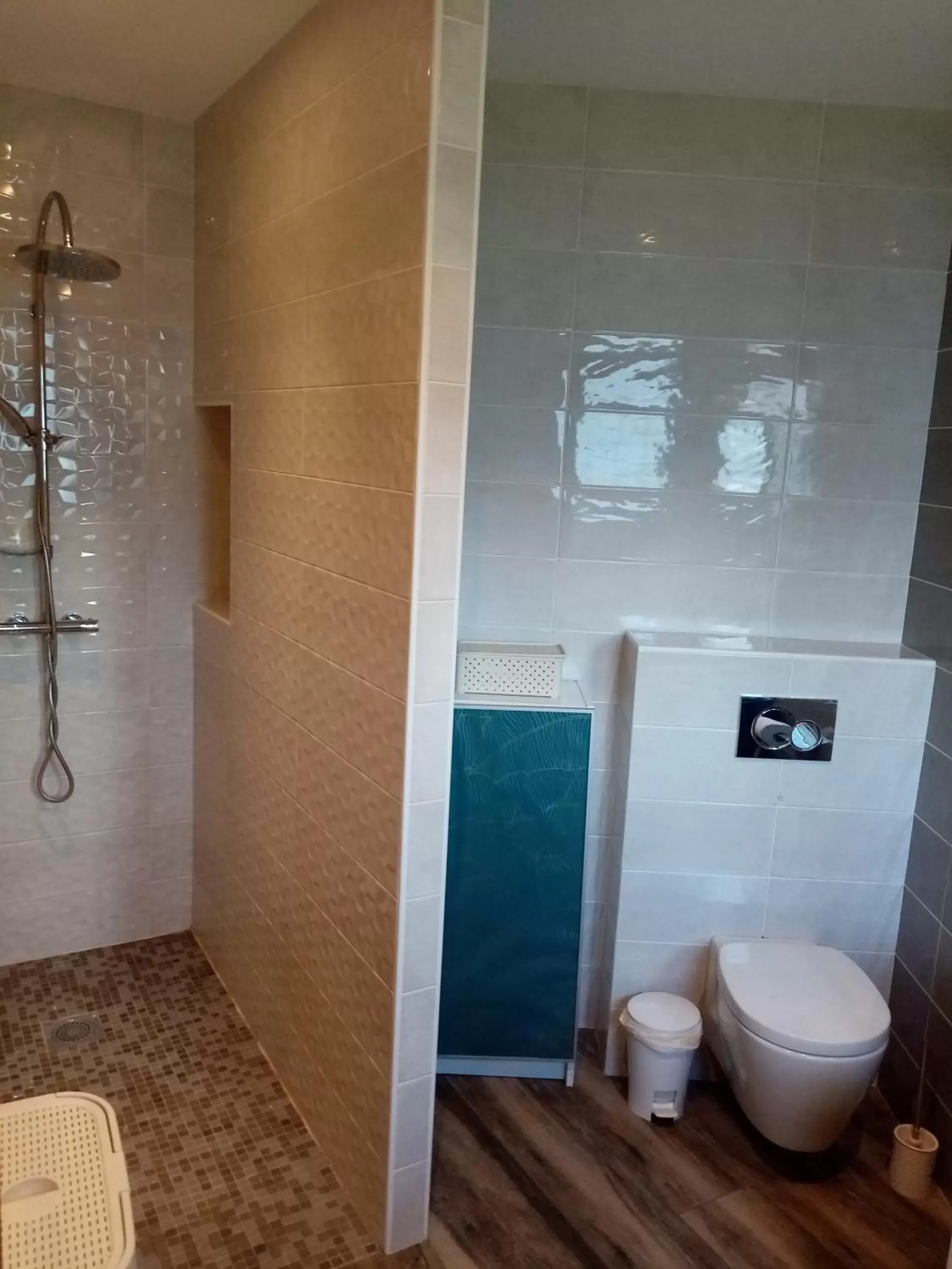 Shower, Bathroom in Un air de campagne