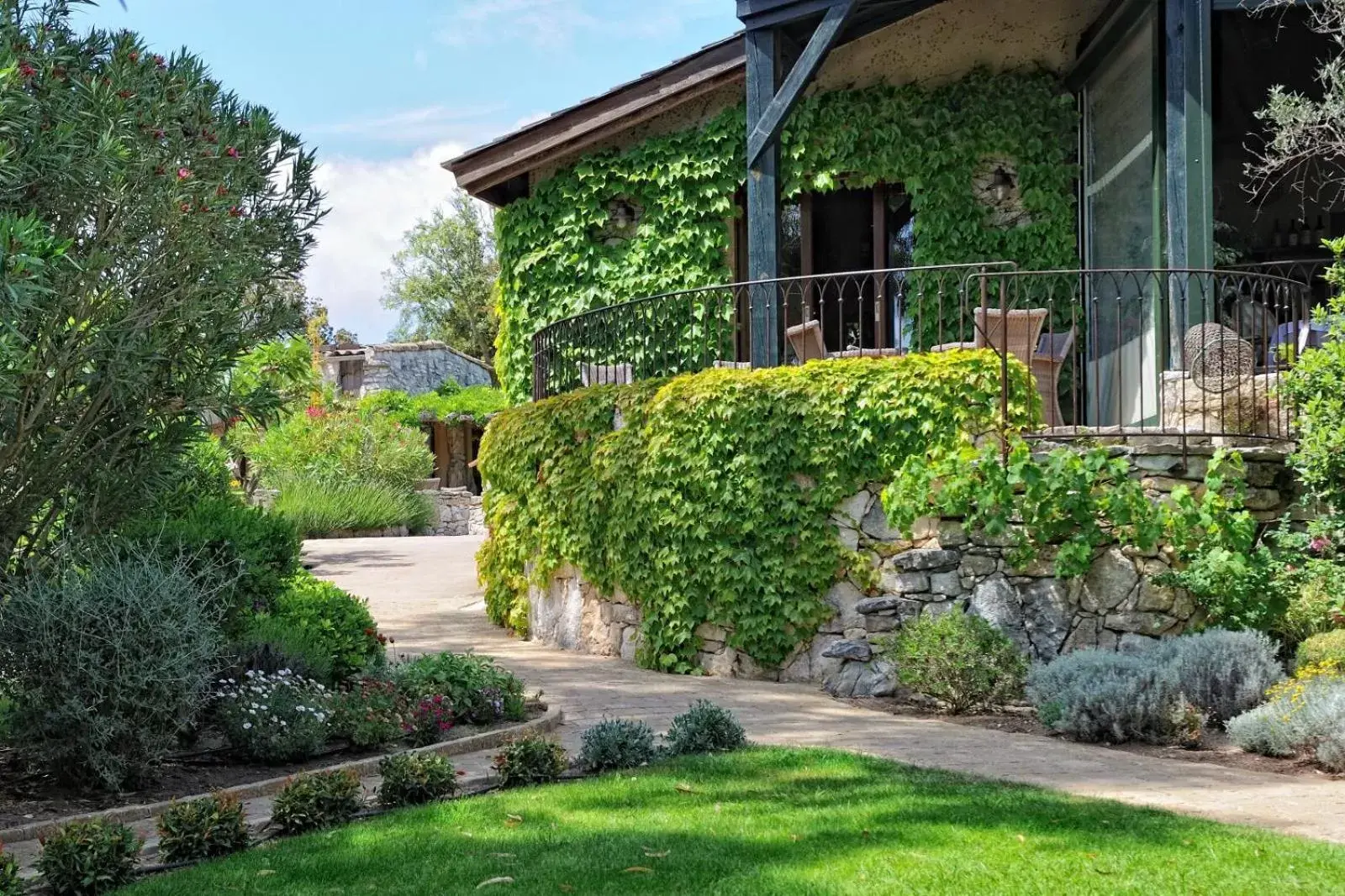 Garden, Property Building in Lodge de Charme A Cheda