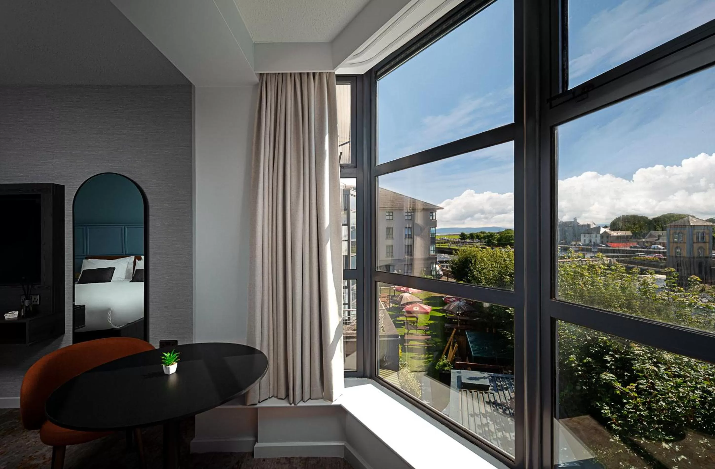 Bedroom in Leonardo Hotel Galway