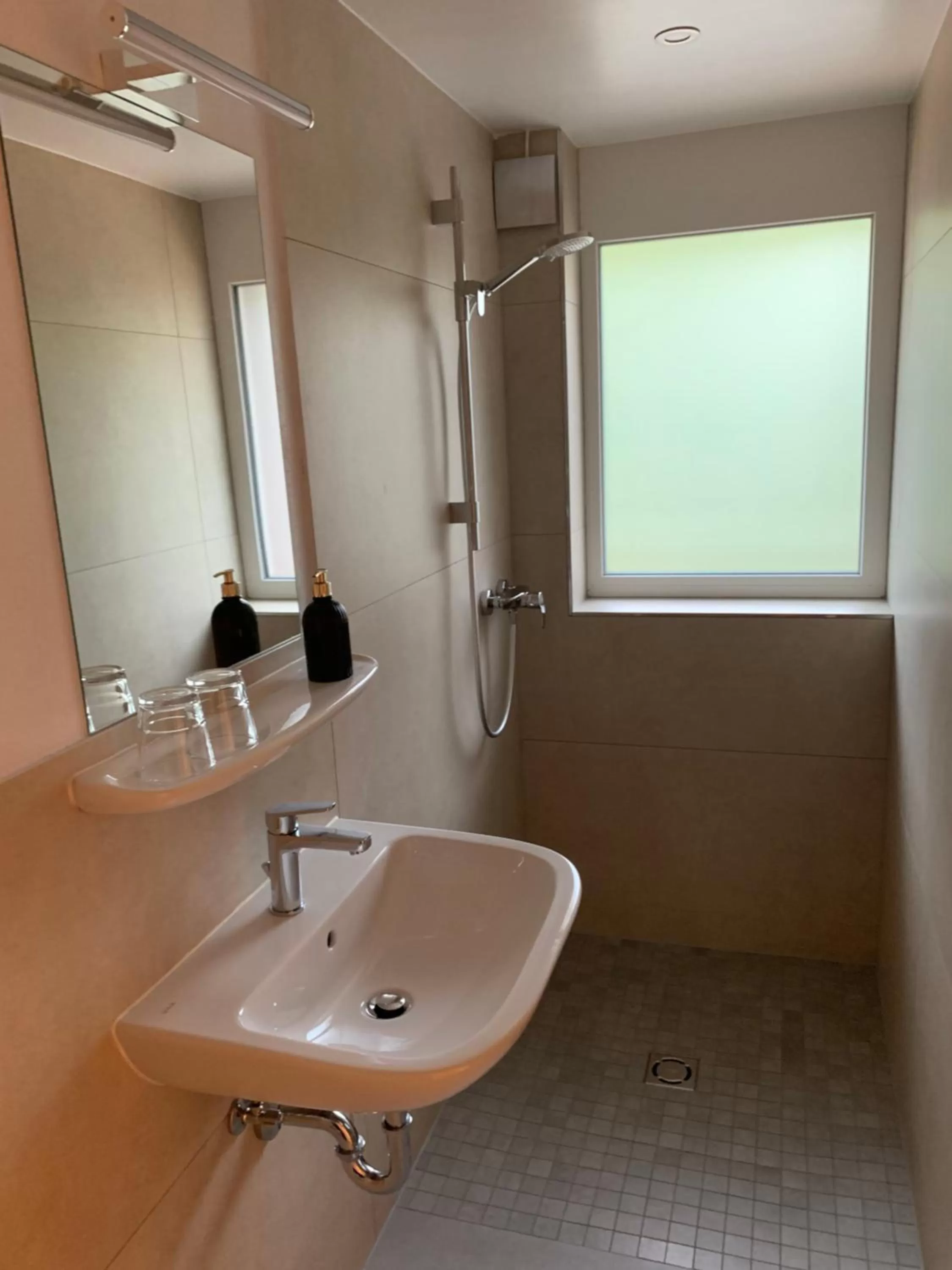 Shower in Smart Stay Rooms Feldkirch