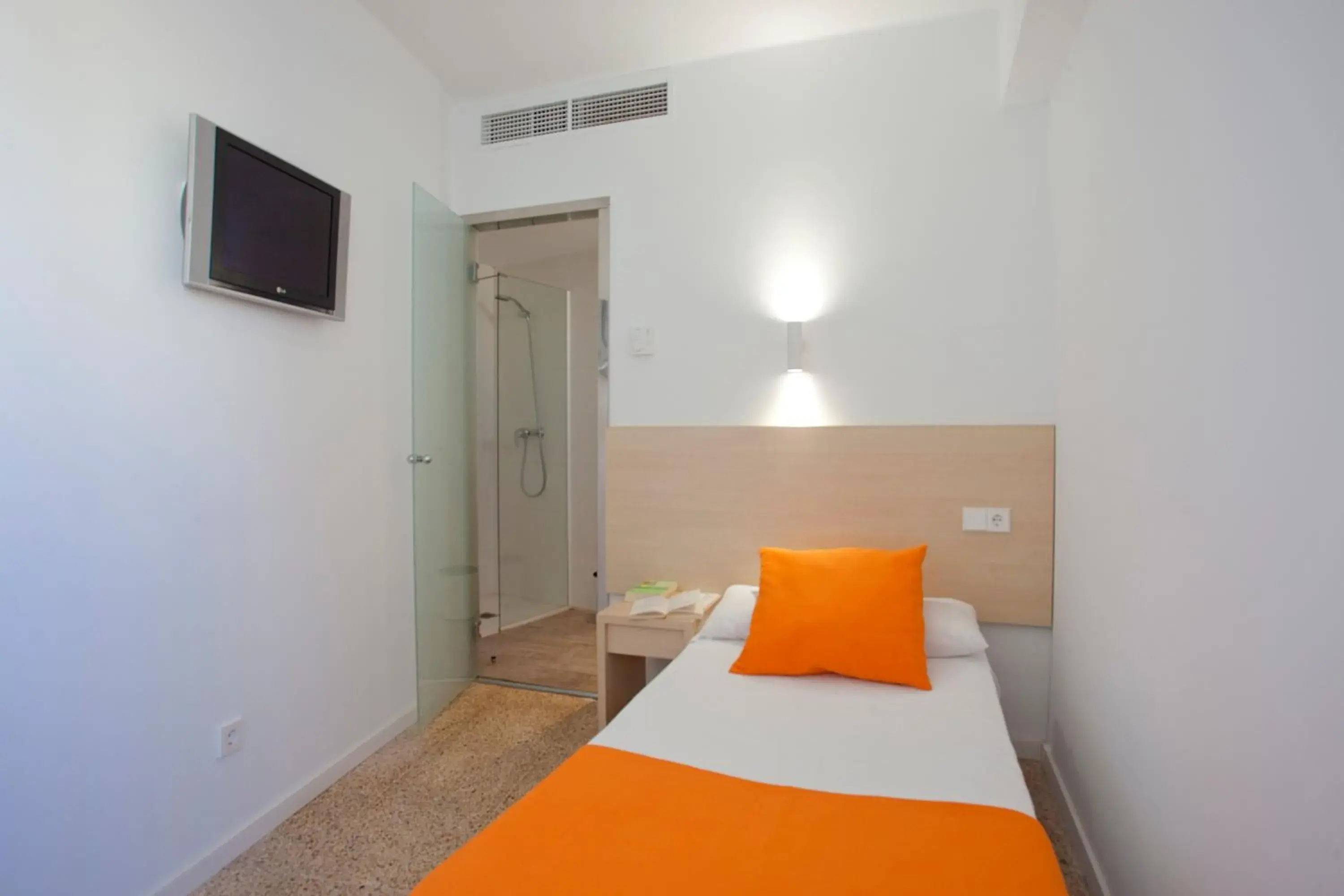 Photo of the whole room, Bed in Mix Peru Playa Photo of the whole room, Bed in Mix Peru Playa