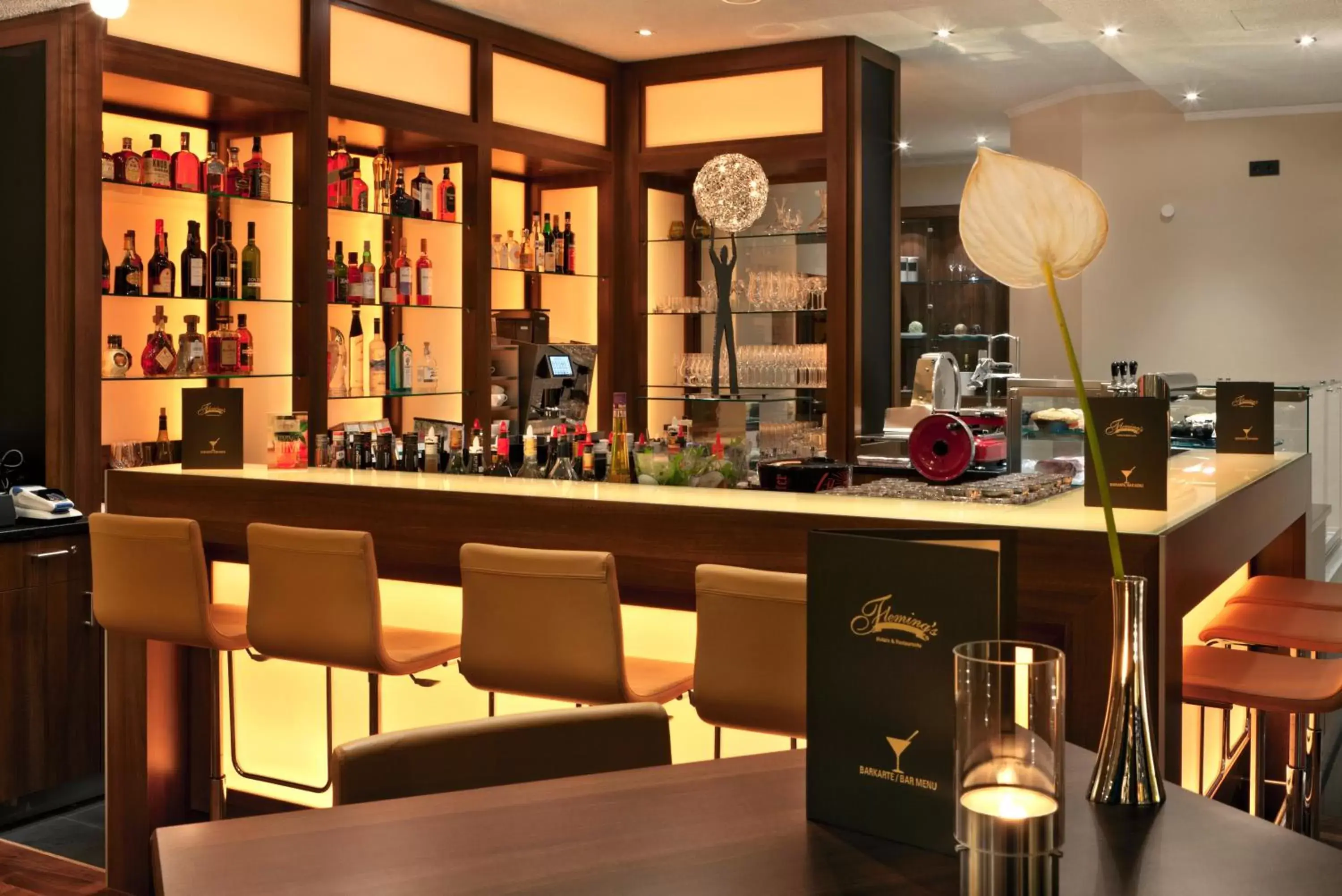 Lounge or bar, Lounge/Bar in Flemings Hotel Frankfurt Main-Riverside