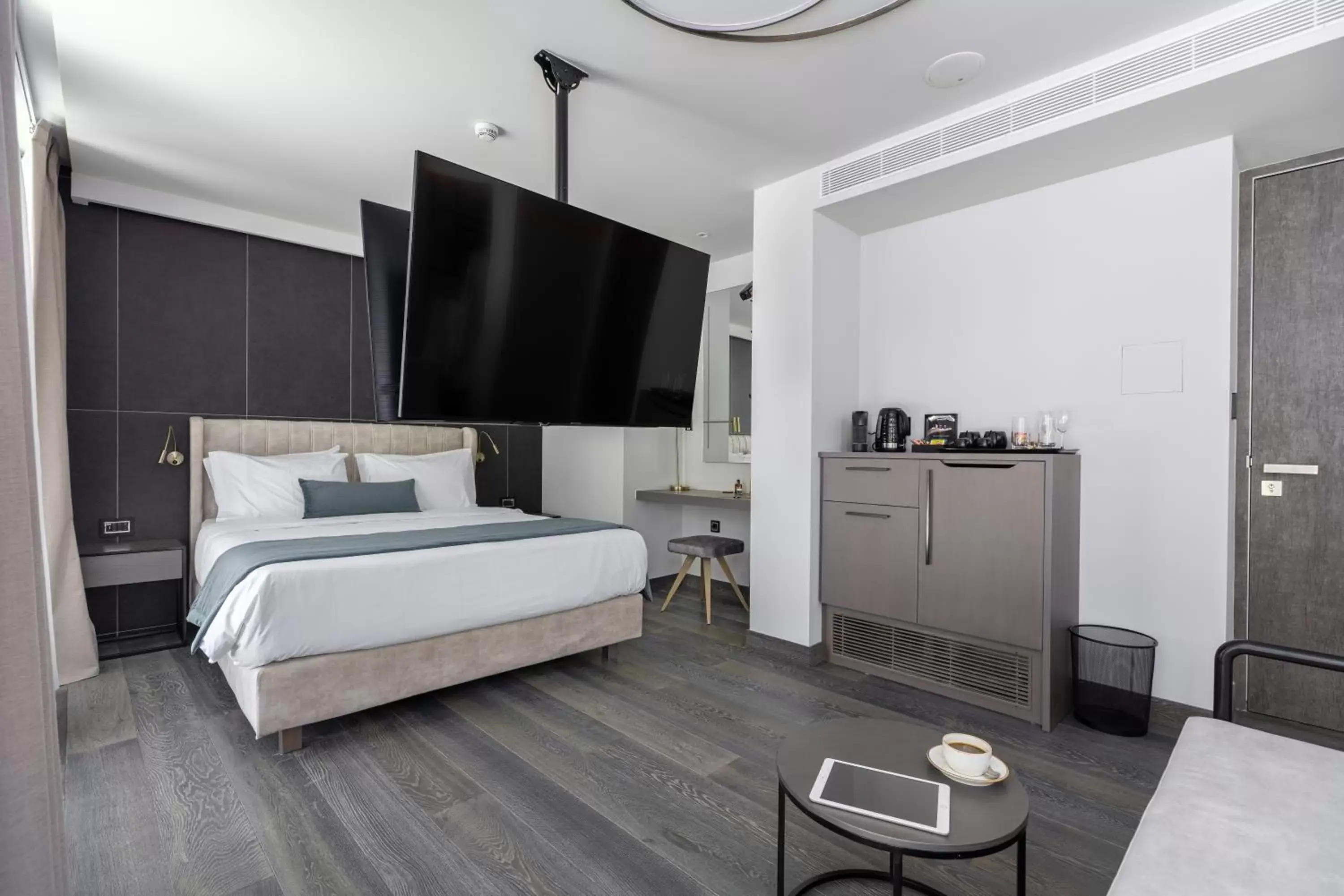 Bed in Hellenic Vibes Smart Hotel