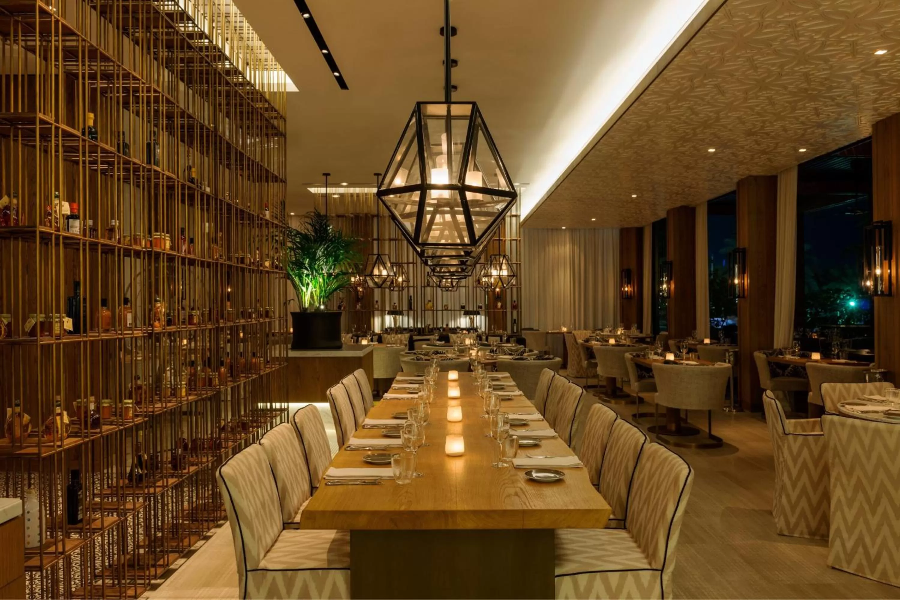 Restaurant/places to eat in W Dubai - Mina Seyahi