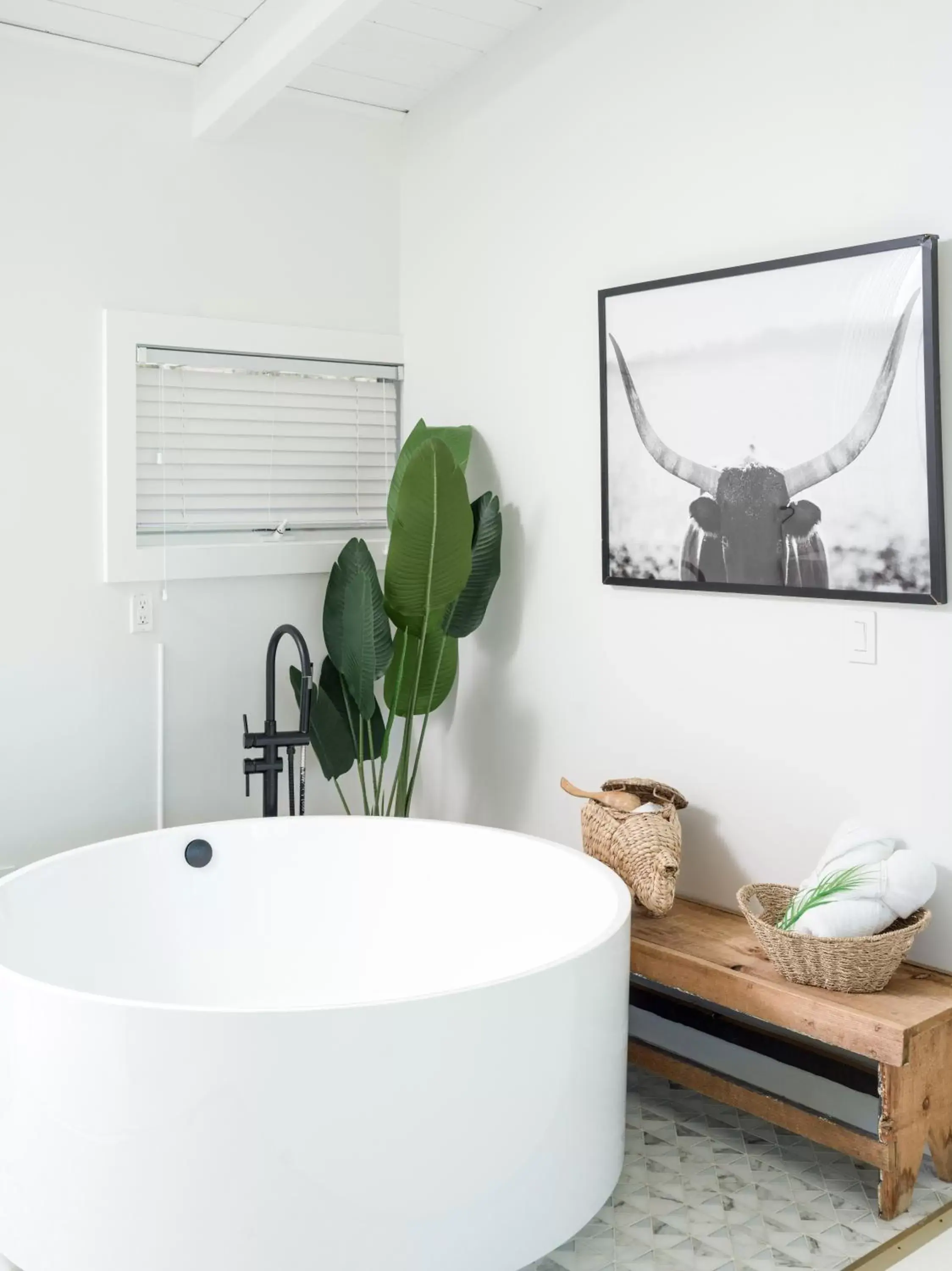 Hot Tub, Bathroom in Aqua by American Beech - Adults Only