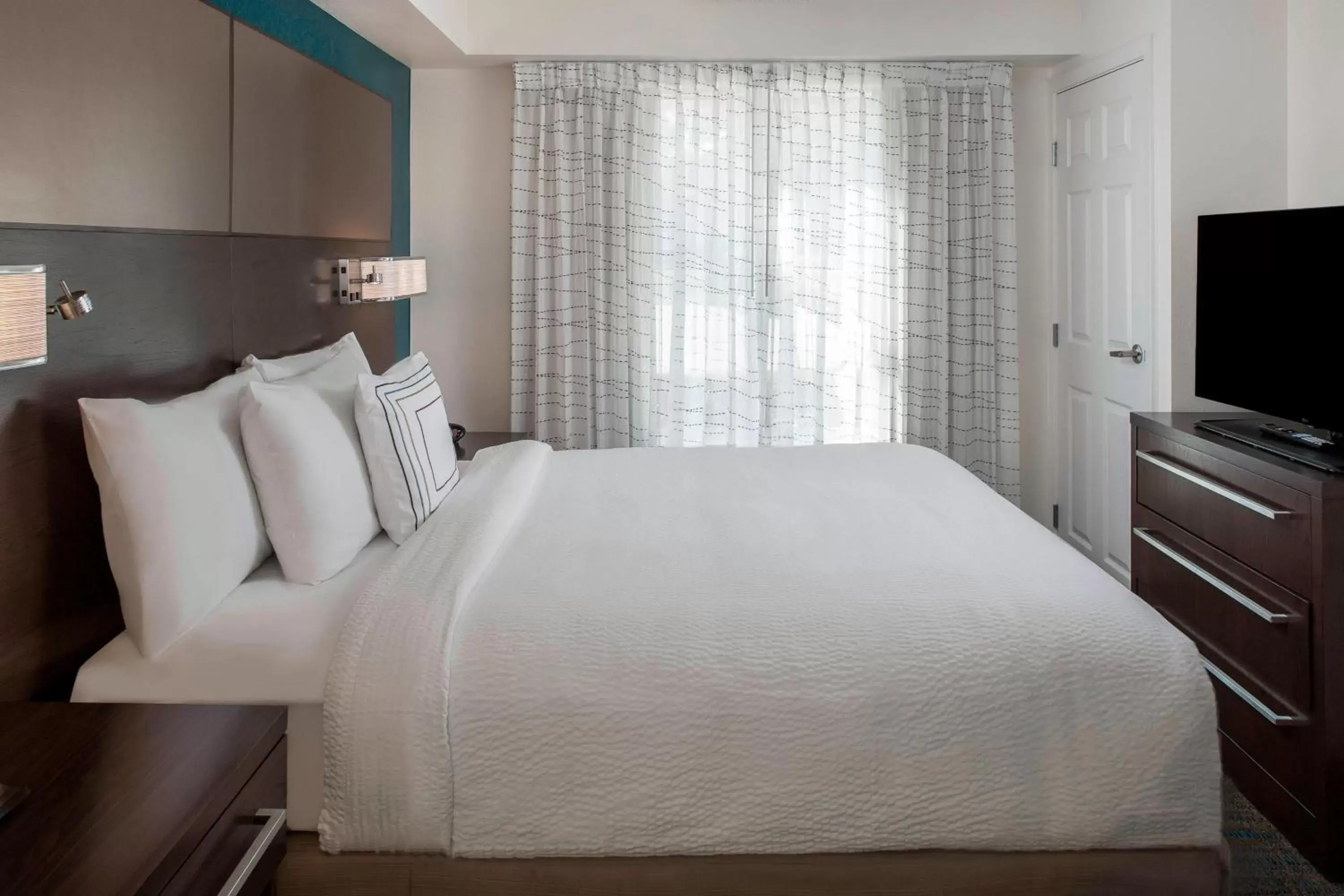 Bedroom, Bed in Residence Inn by Marriott New Orleans Metairie