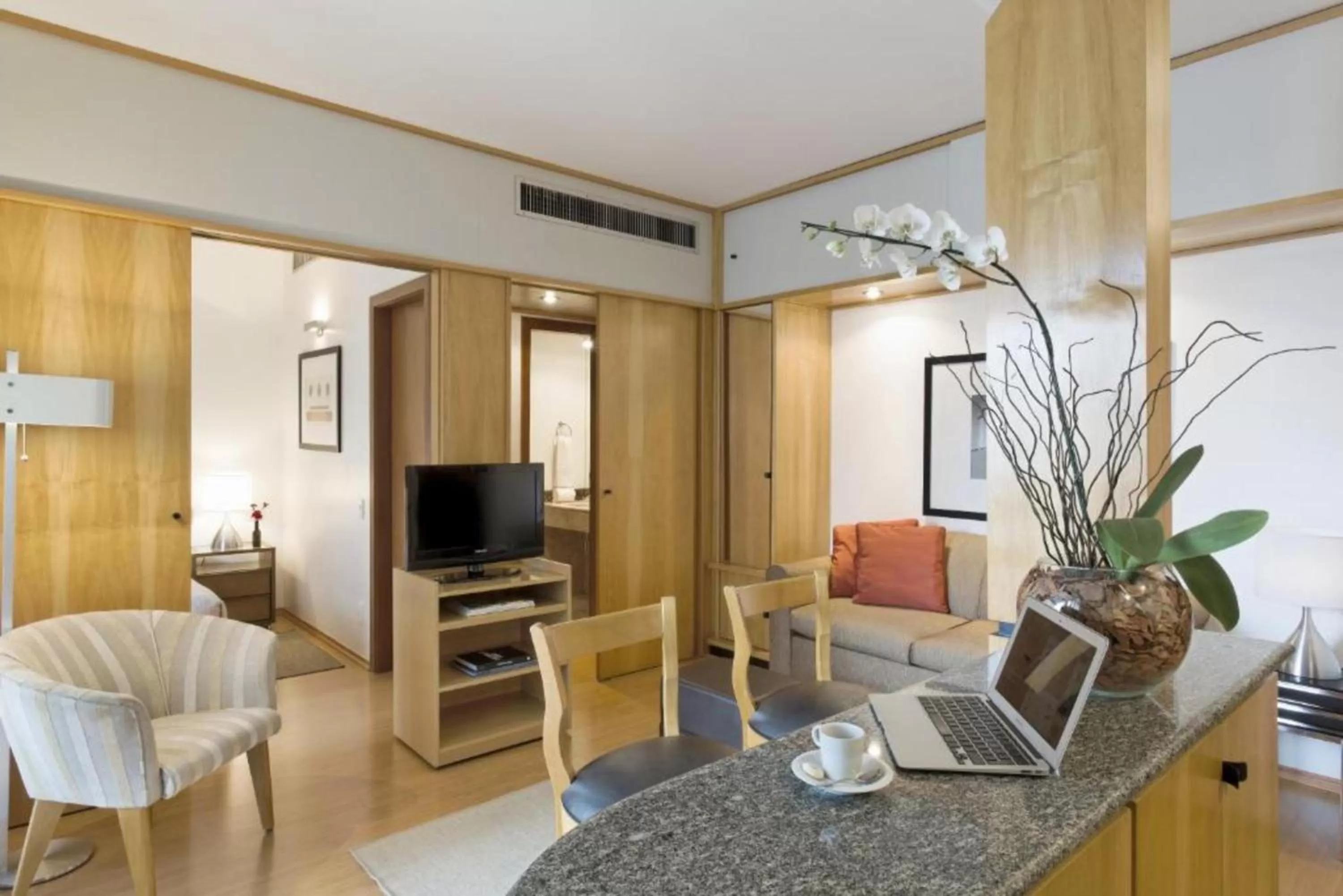 Twin Suite in Address São Paulo Faria Lima by Intercity