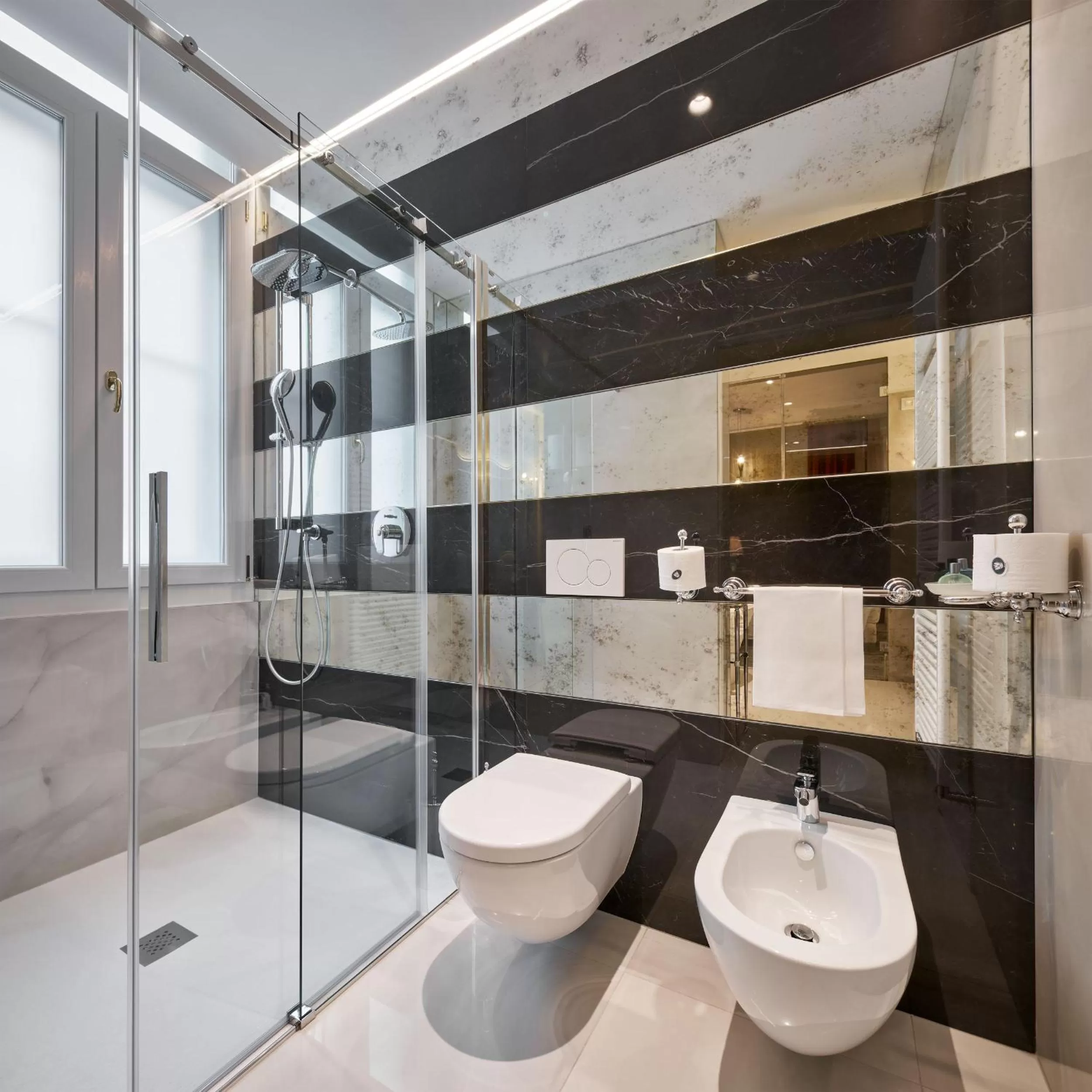 Bathroom in Grand Hotel Duchi d'Aosta