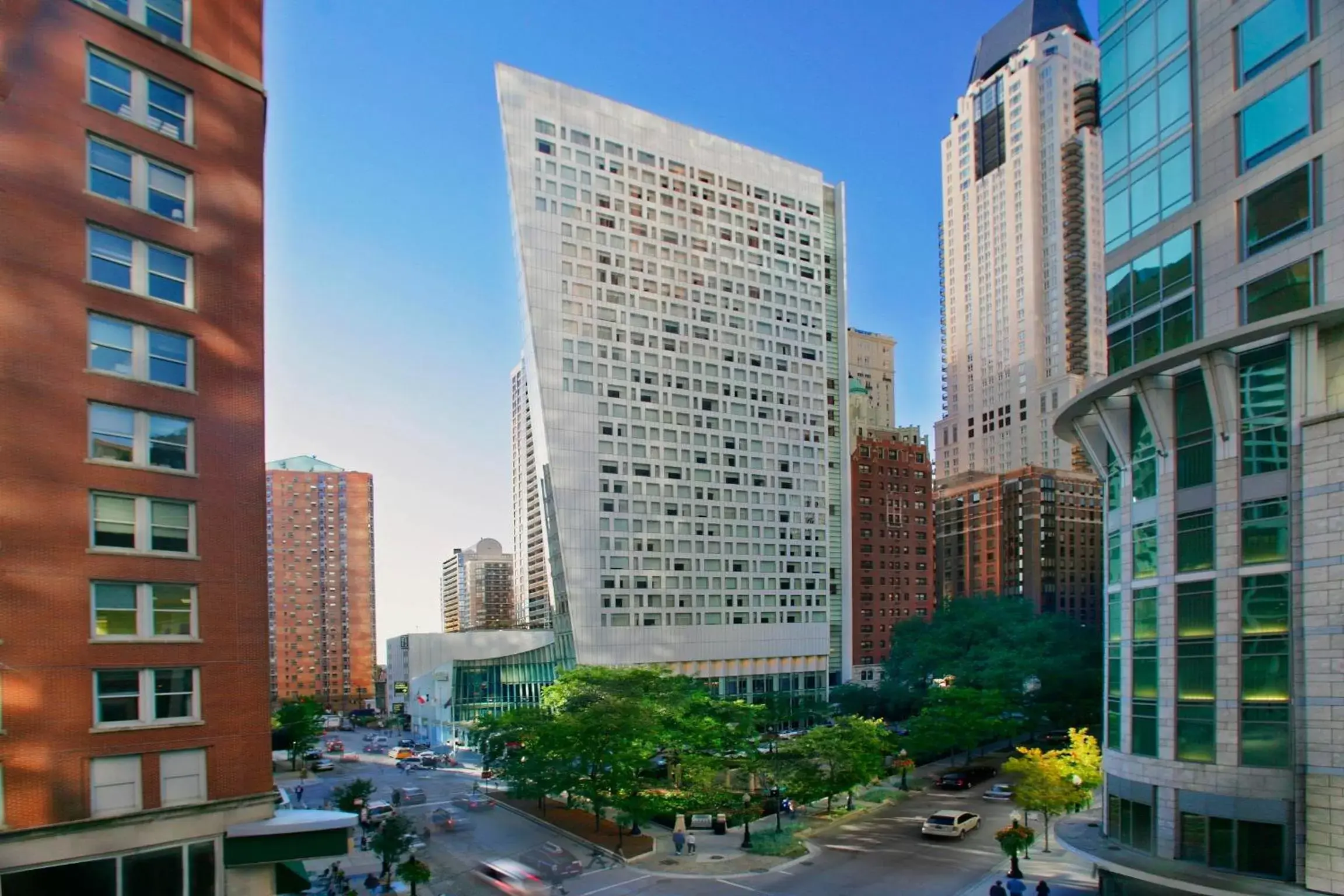 Facade/entrance in Sofitel Chicago Magnificent Mile