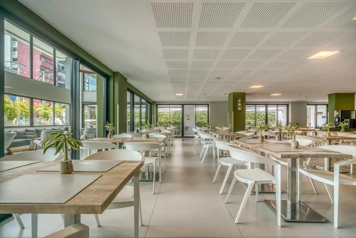 Restaurant/Places to Eat in Porto Kaeté Hotel