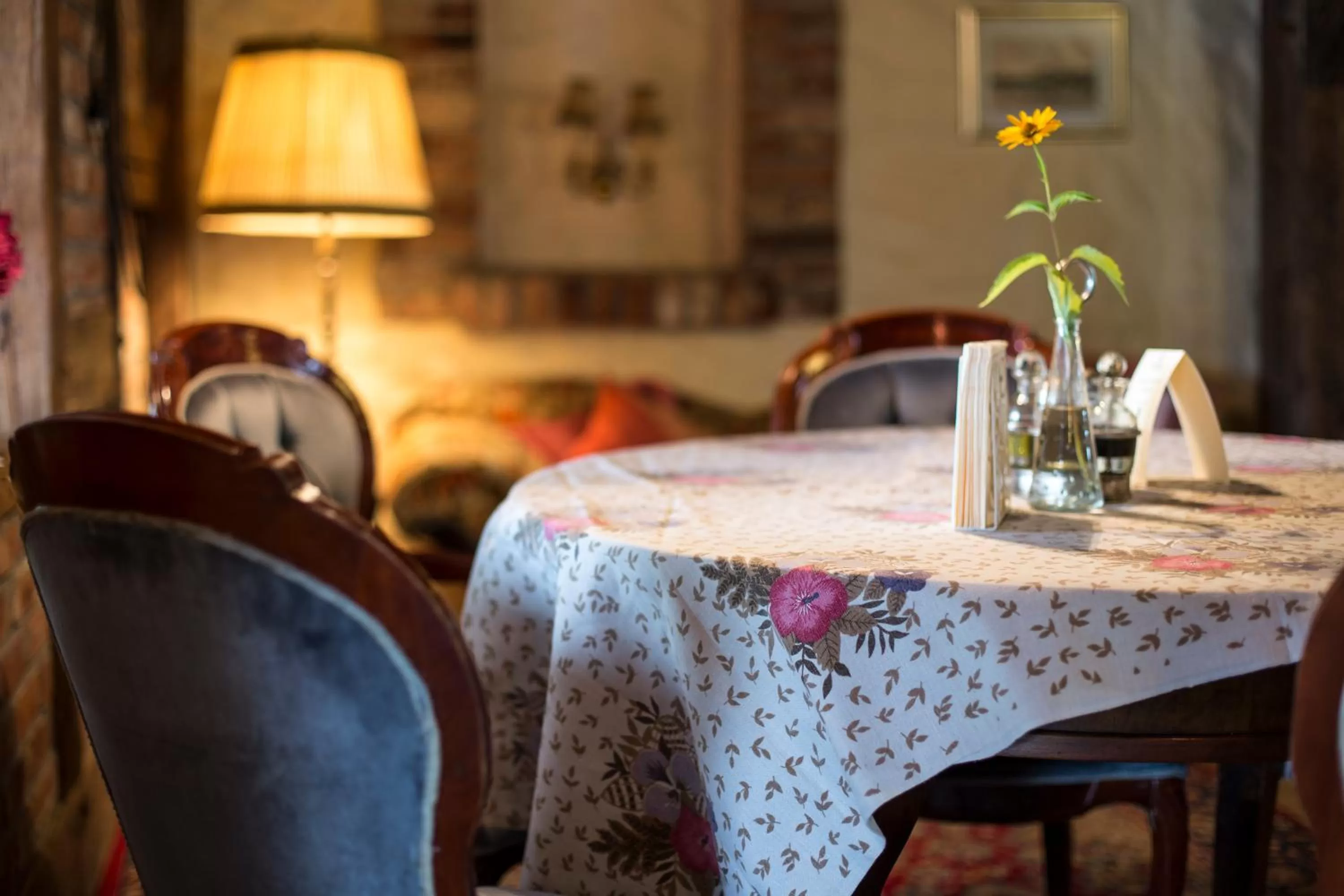 Restaurant/places to eat in Stary Tartak