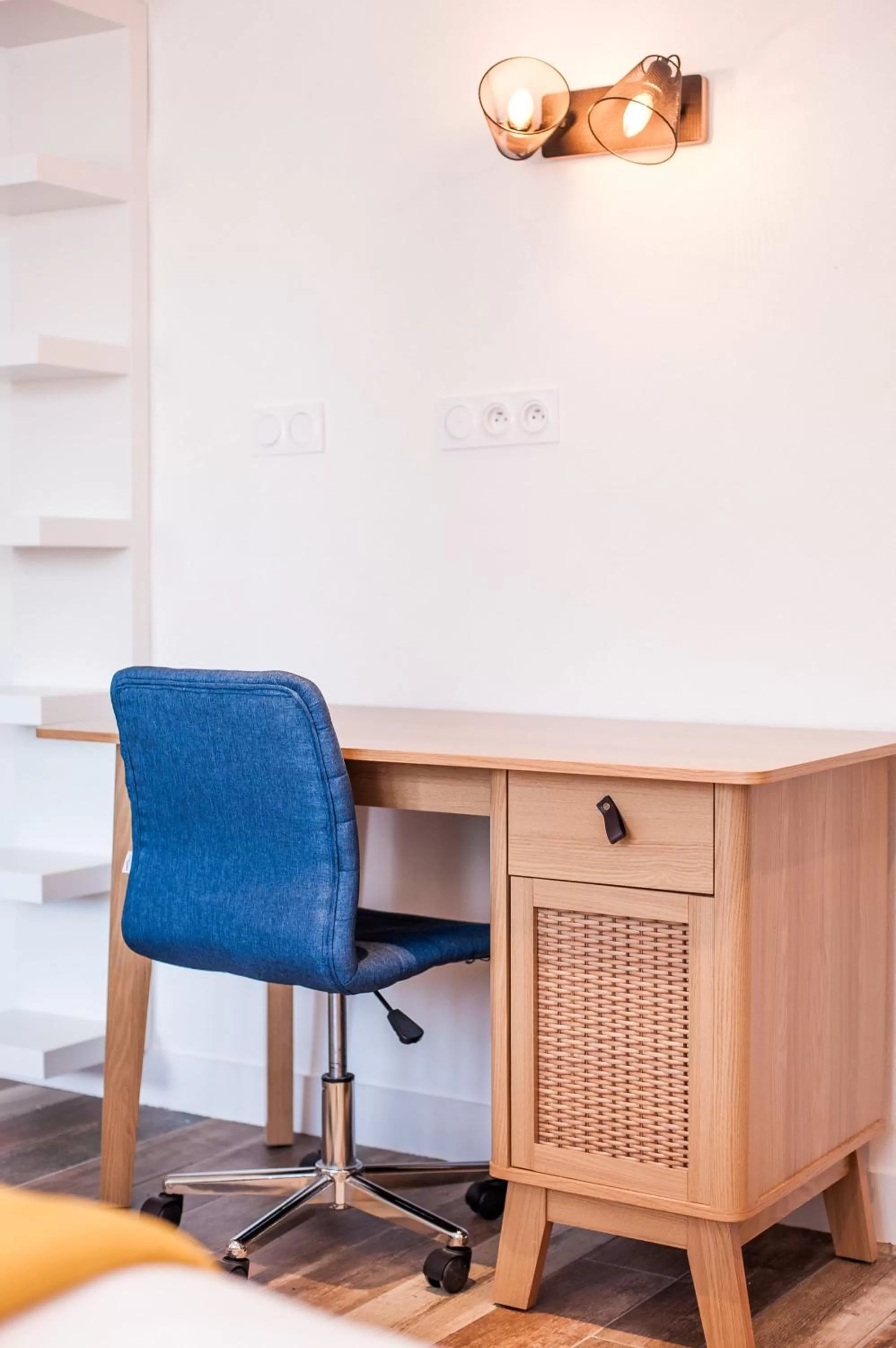 TV/Entertainment Center in **Auberge de l'Aude**