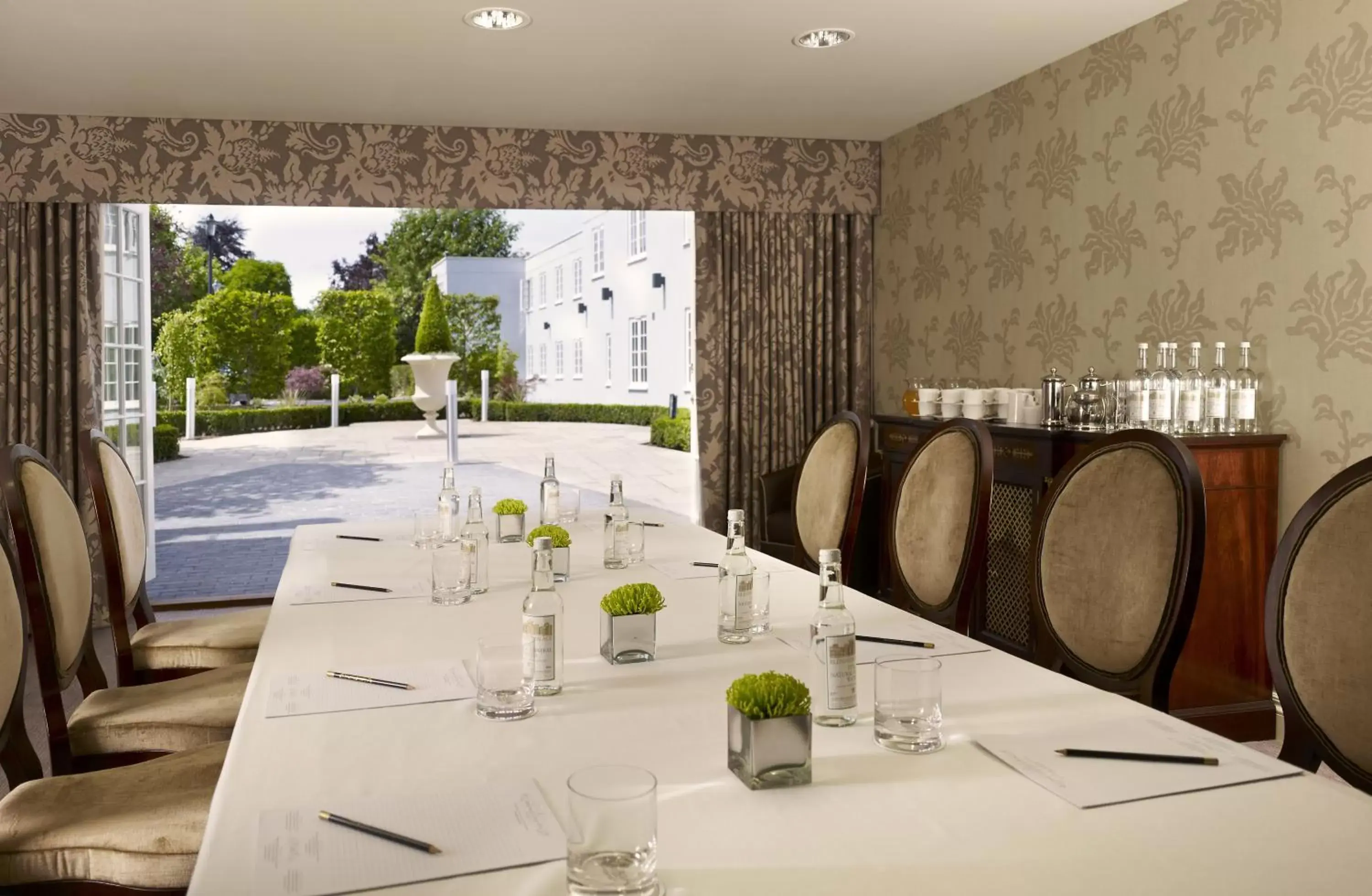 Meeting/conference room, Restaurant/Places to Eat in The Arden Hotel Stratford - Eden Hotel Collection