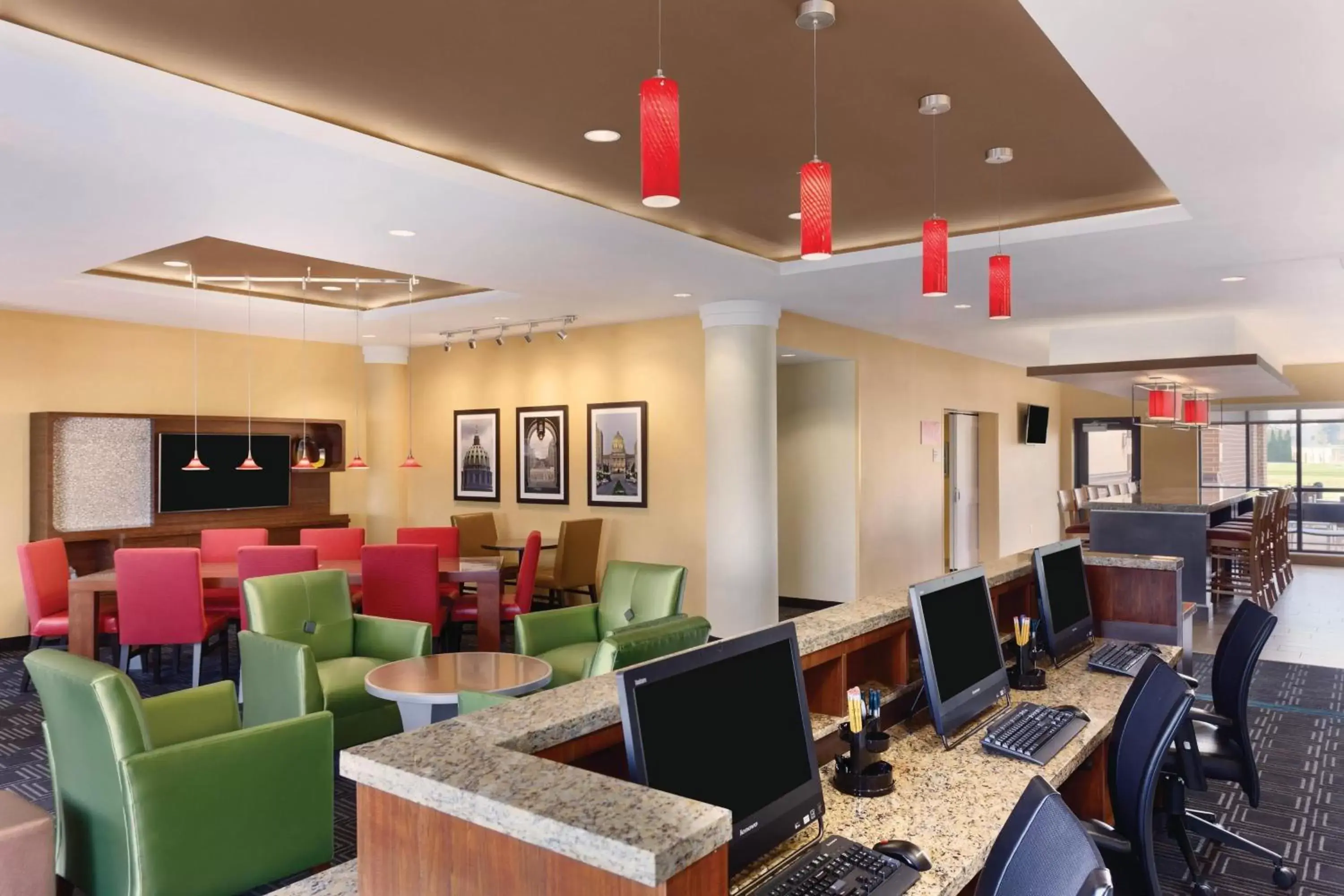 Business facilities, Restaurant/Places to Eat in TownePlace Suites by Marriott Harrisburg West/Mechanicsburg