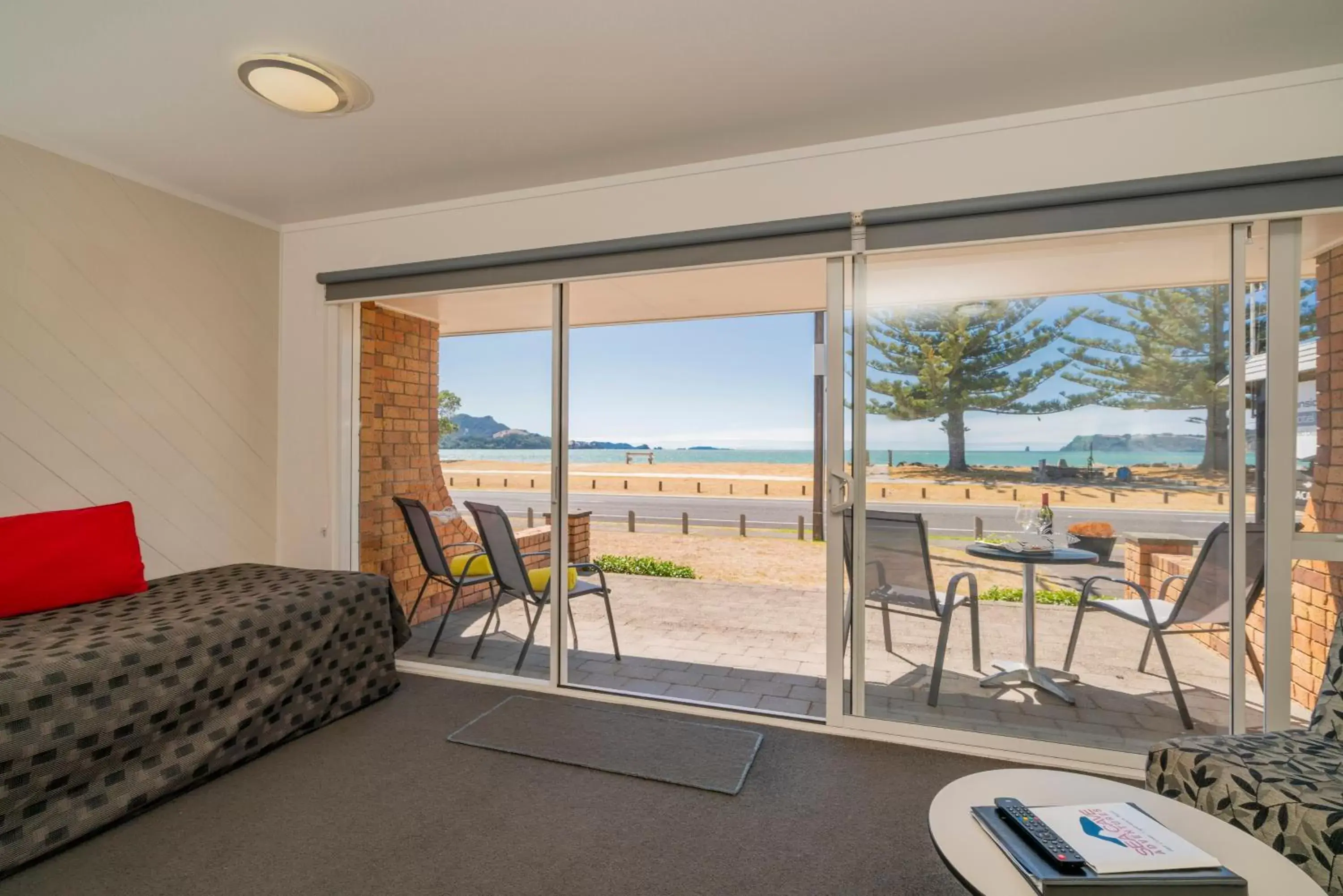 Patio in The Oceanside Motel Patio in The Oceanside Motel