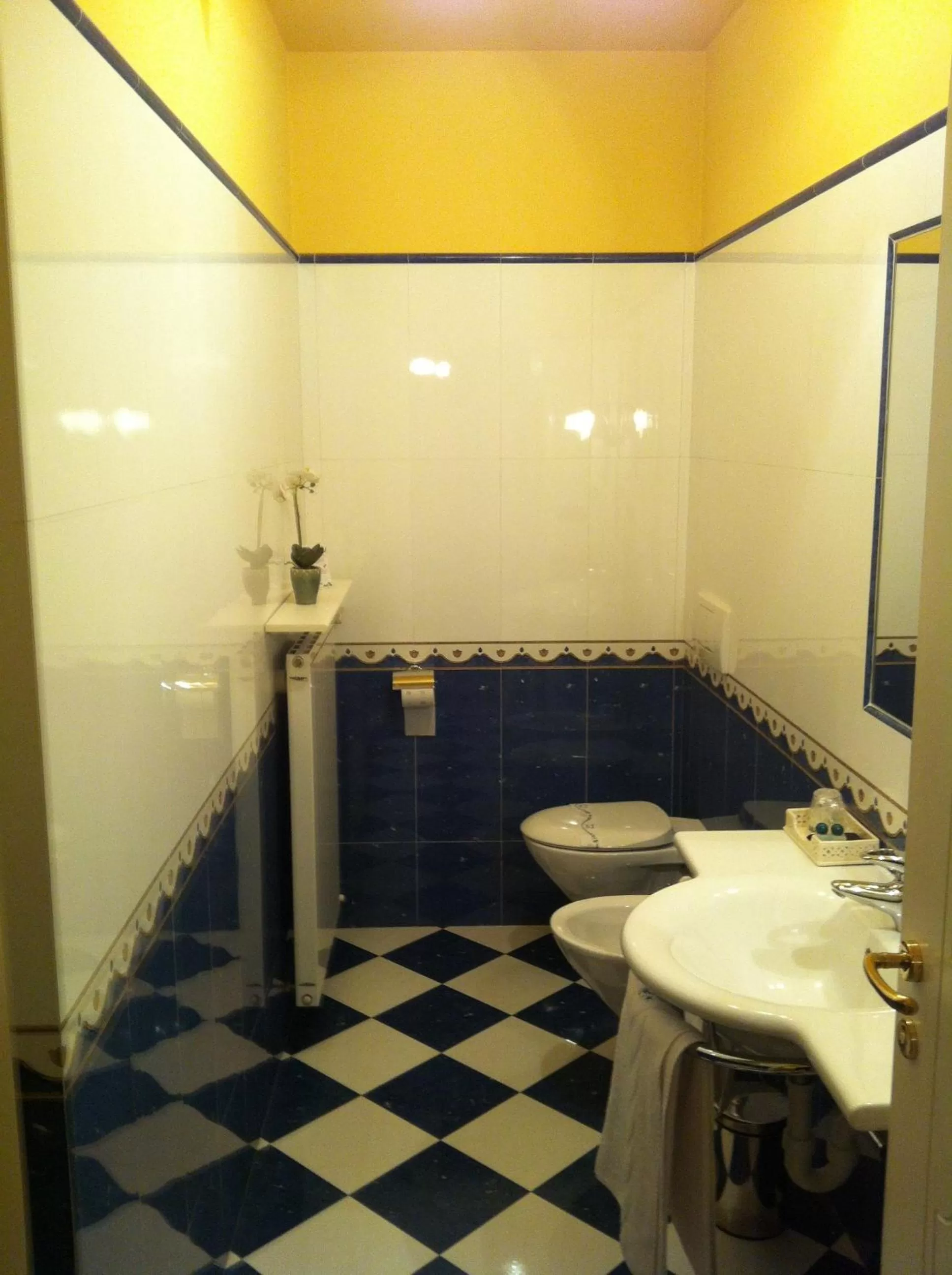 Bathroom in Le Lanterne