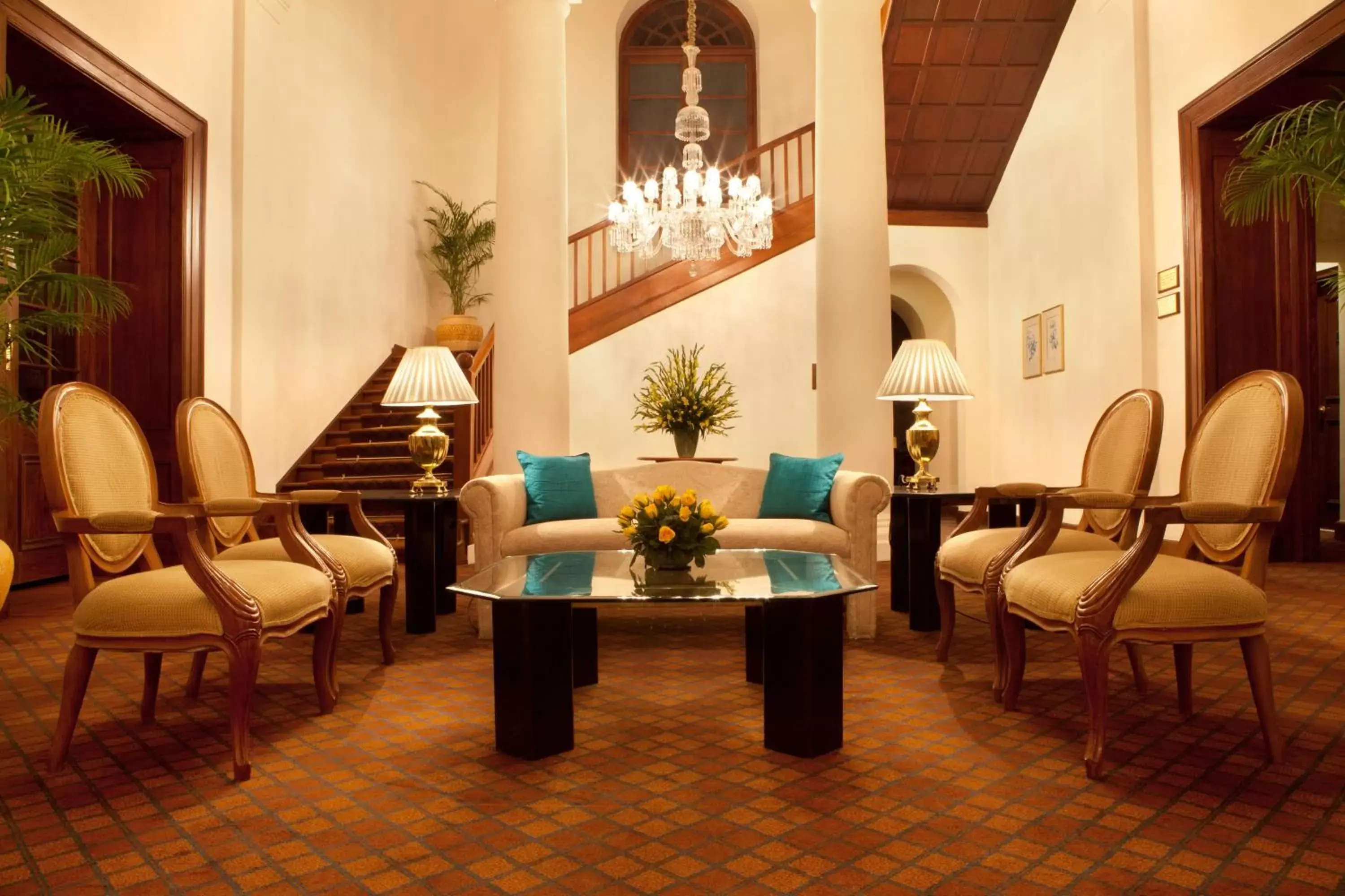 Lobby or reception, Seating Area in Maidens Hotel New Delhi