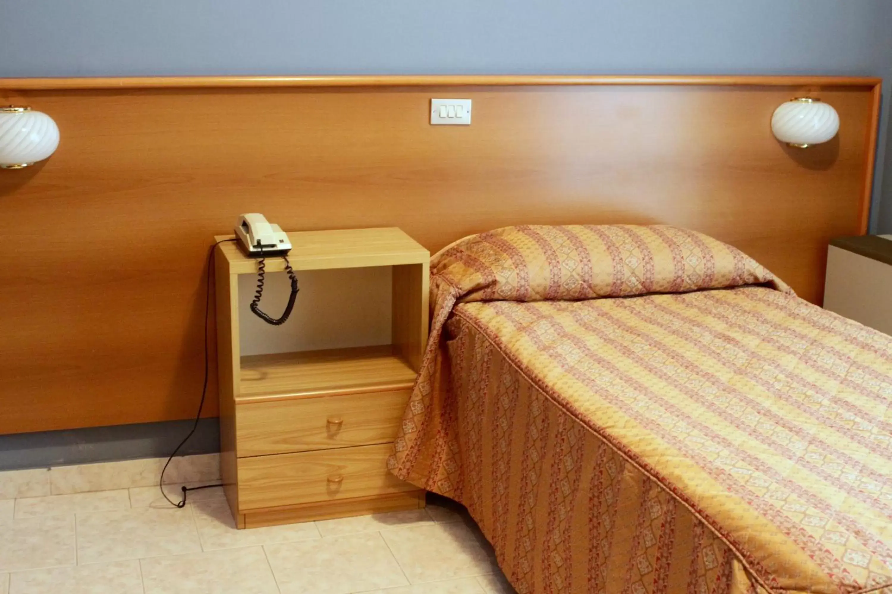 Single Room in Hotel Monumento Single Room in Hotel Monumento