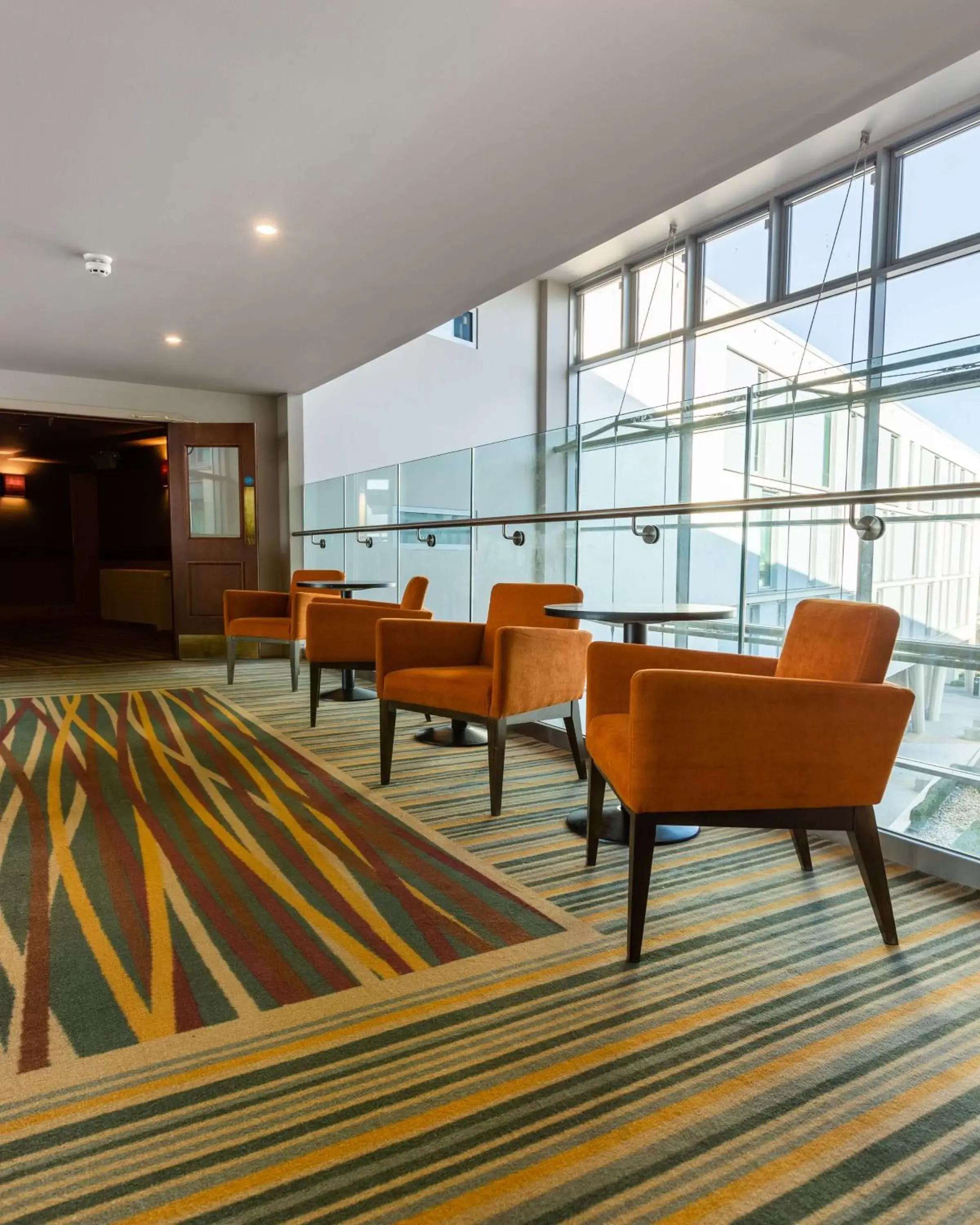 Lobby or reception in DoubleTree by Hilton Hotel Newcastle International Airport