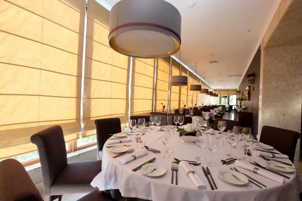 Restaurant/places to eat in Hotel do Elevador