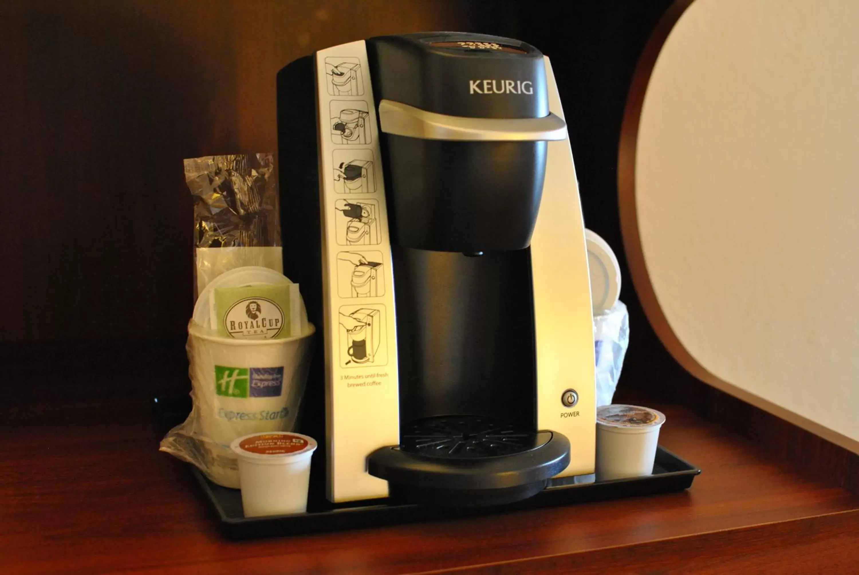 Coffee/tea facilities in Holiday Inn Express Durham, an IHG Hotel