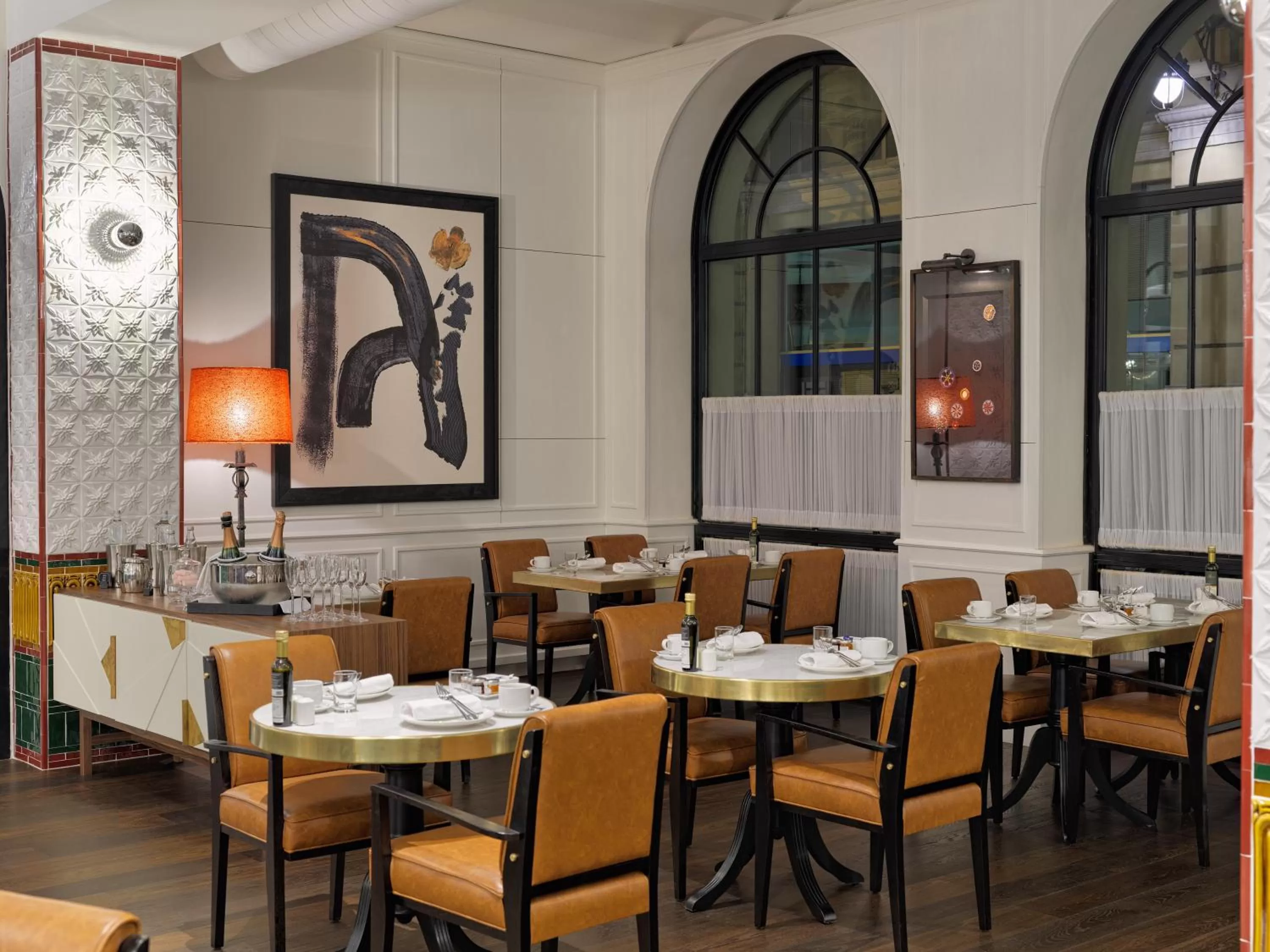 Breakfast in H10 Madison 4* Sup