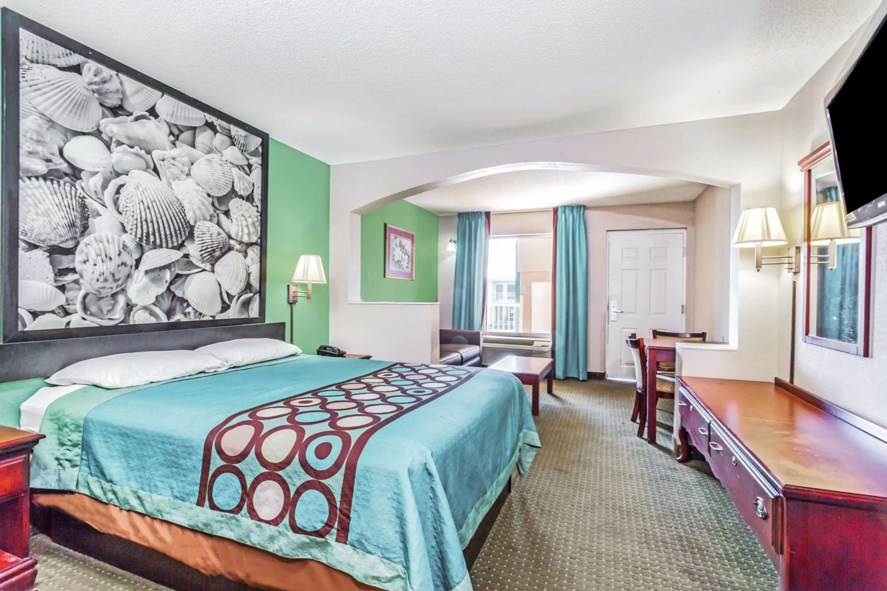 King Studio Suite -  Smoking in Super 8 by Wyndham Marianna I-10