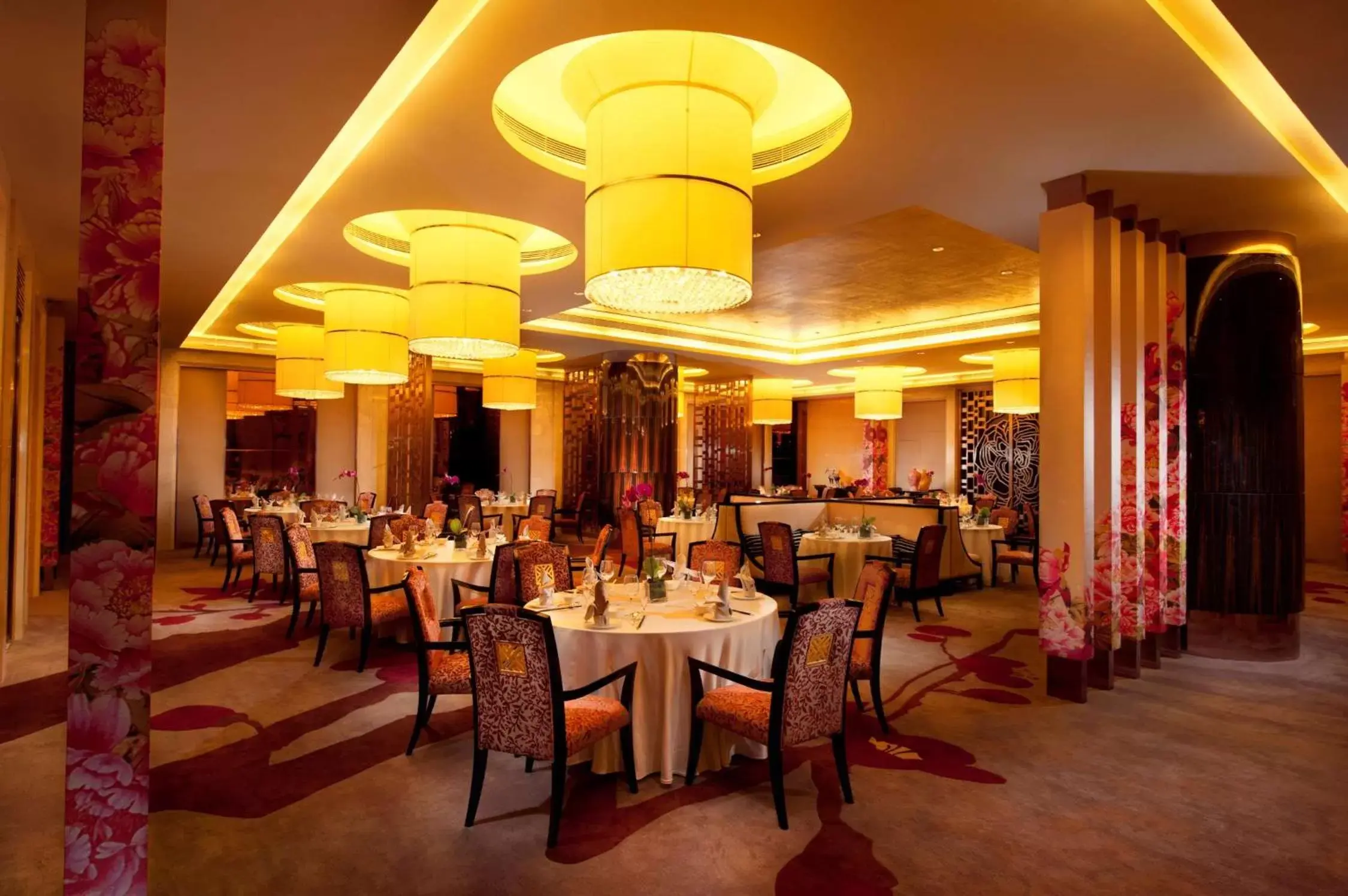 Restaurant/Places to Eat in Hilton Guangzhou Baiyun - Canton Fair Free Shuttle Bus