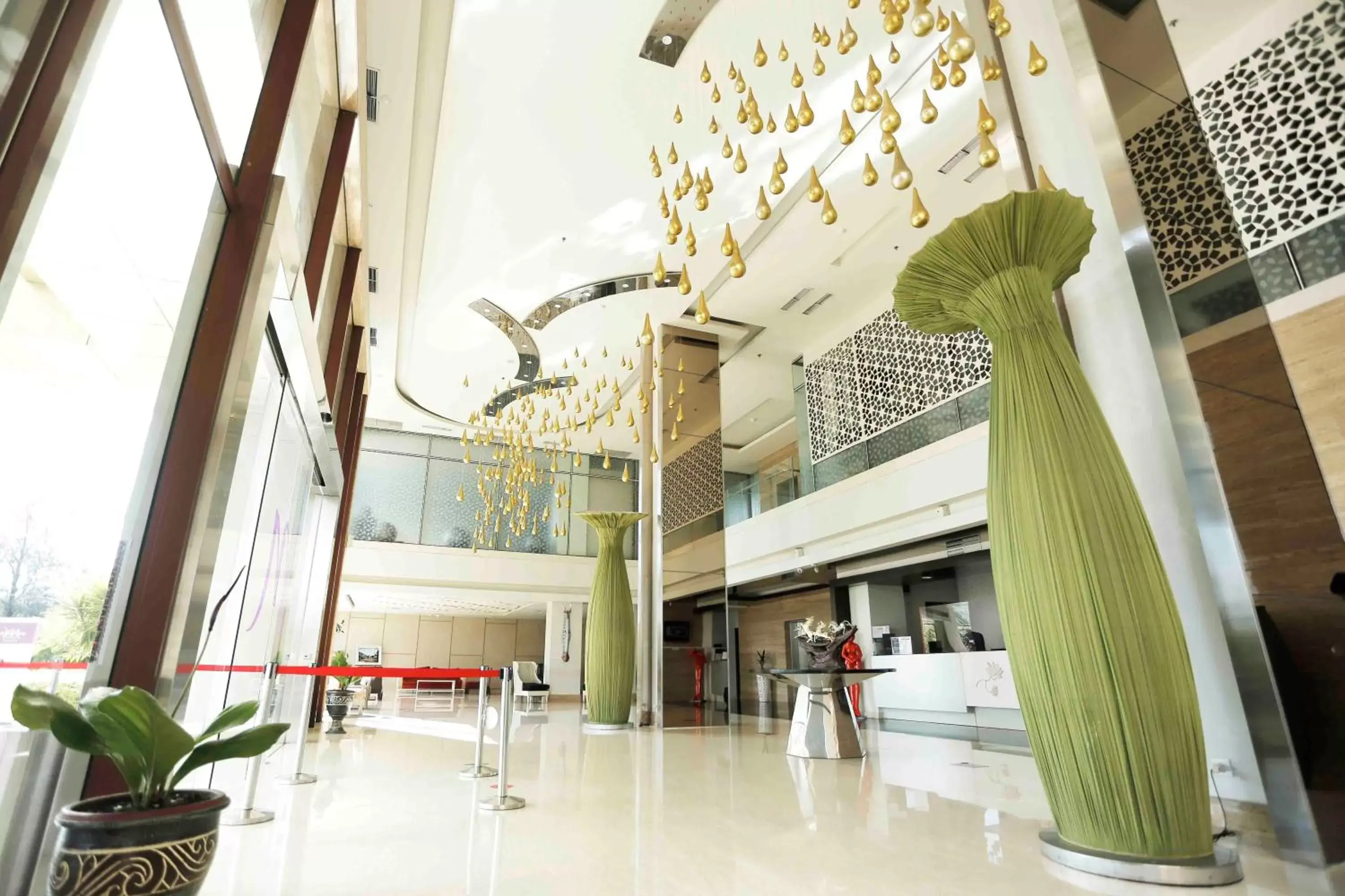 Lobby or reception in Mercure Padang