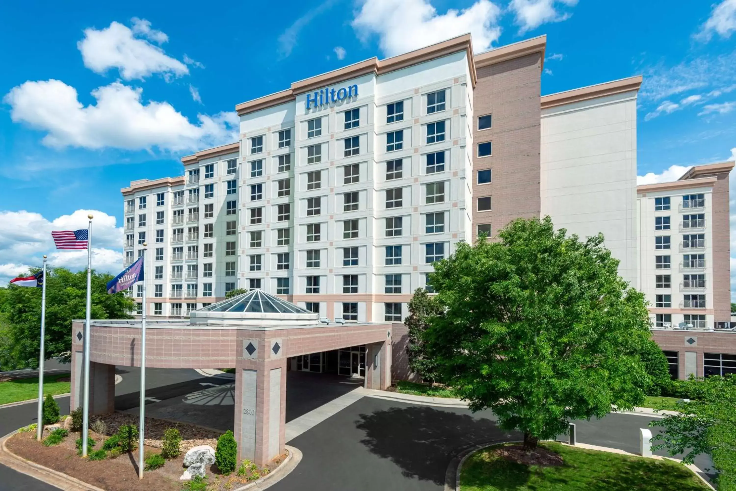 Property Building in Hilton Charlotte Airport Hotel