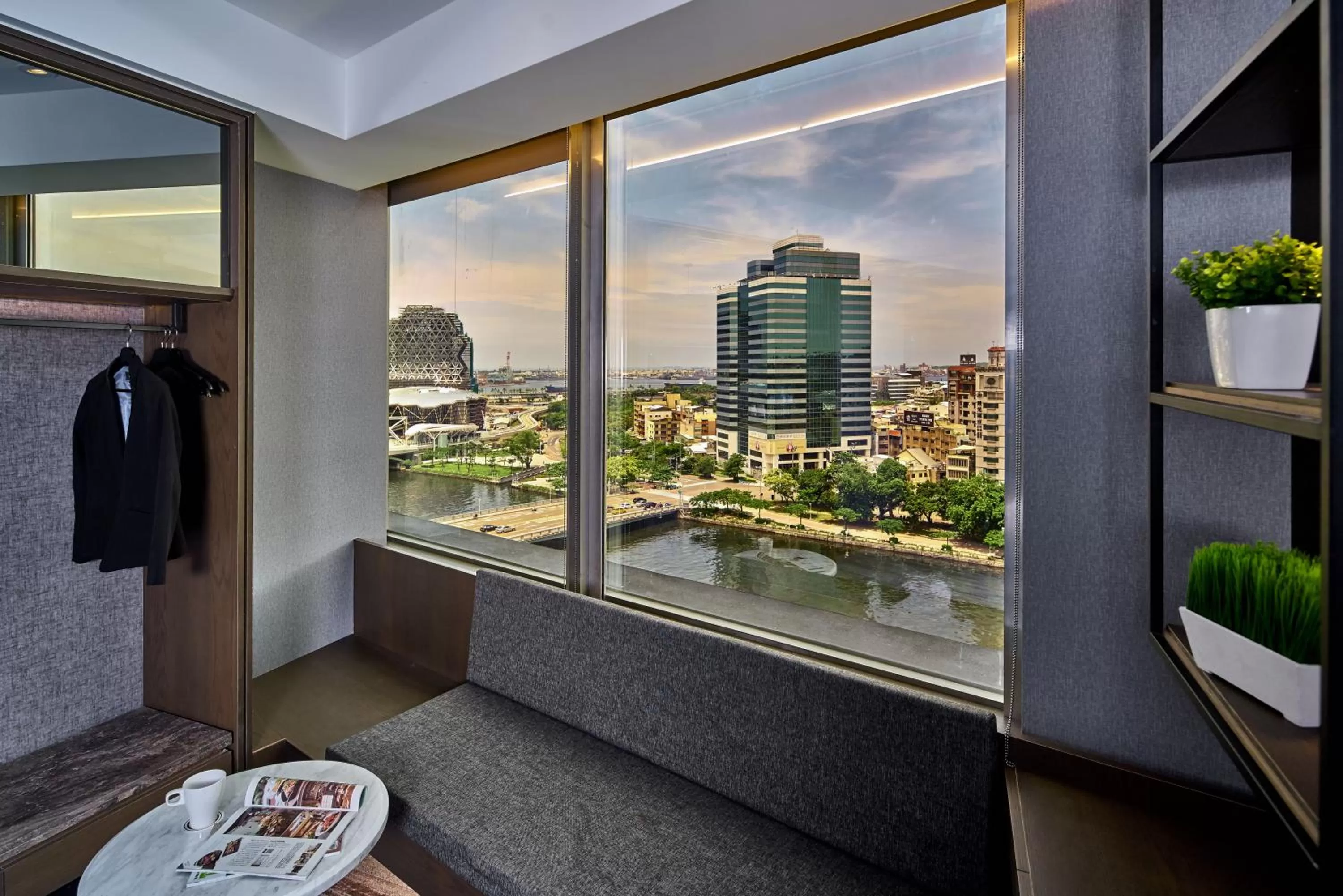 Seating area in Harbour 10 Hotel