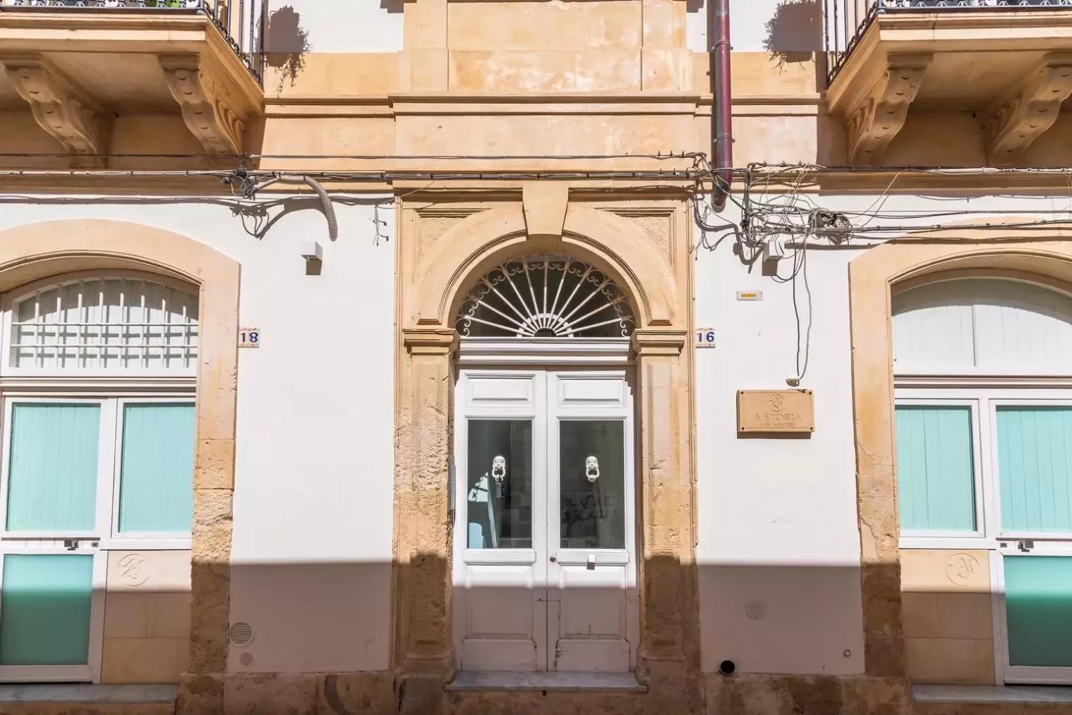 Facade/entrance in A'Storia