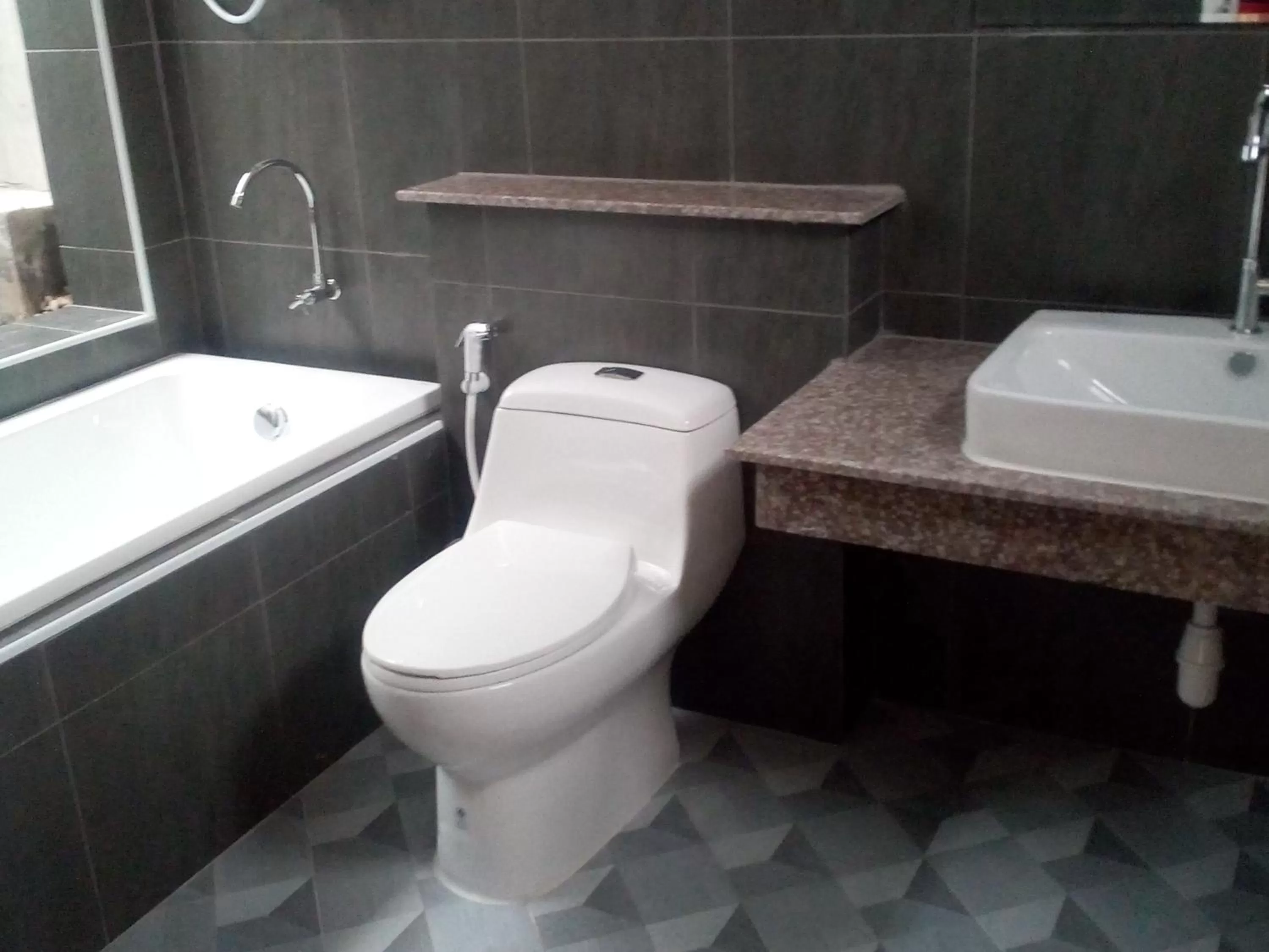 Shower in Fancy Carp Resort