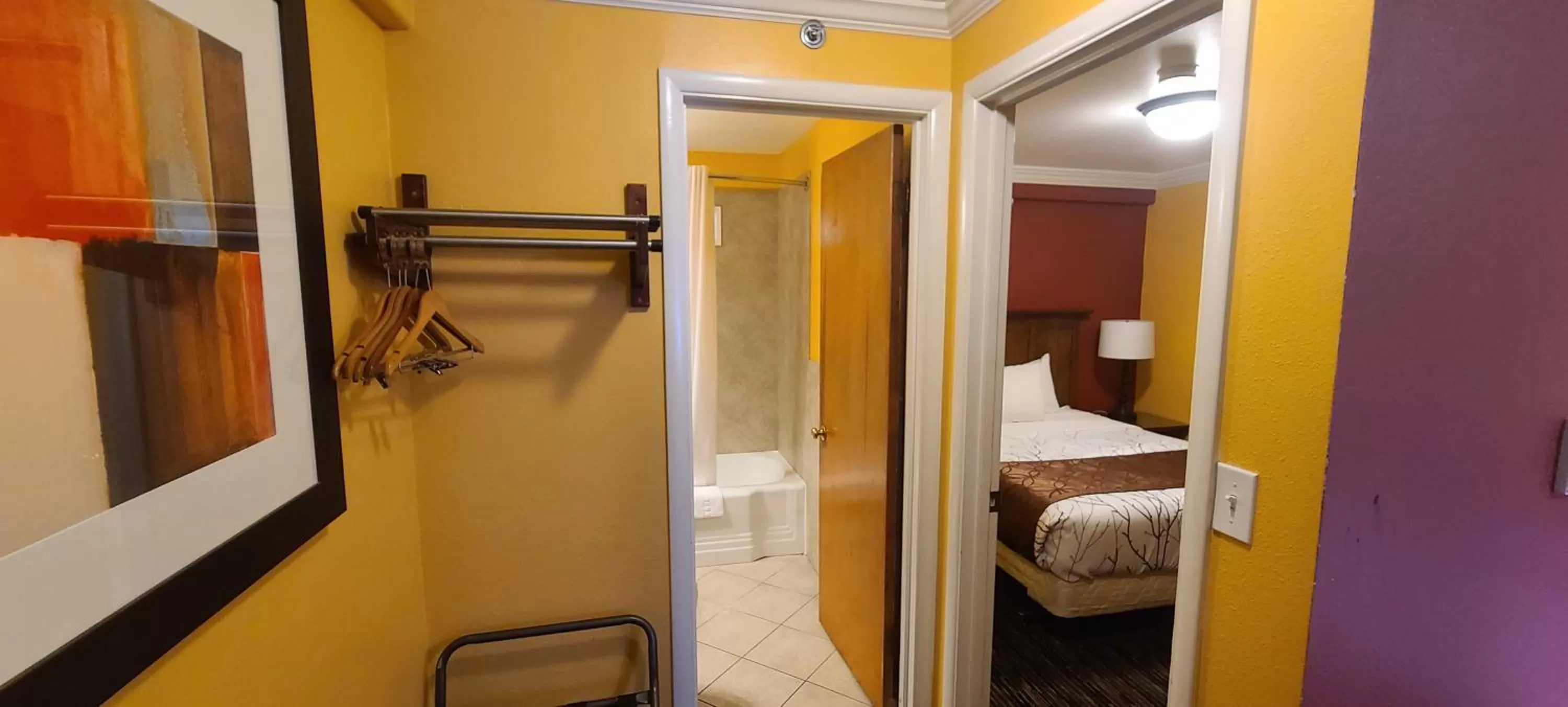 Bathroom in The Royal Victorian Motel