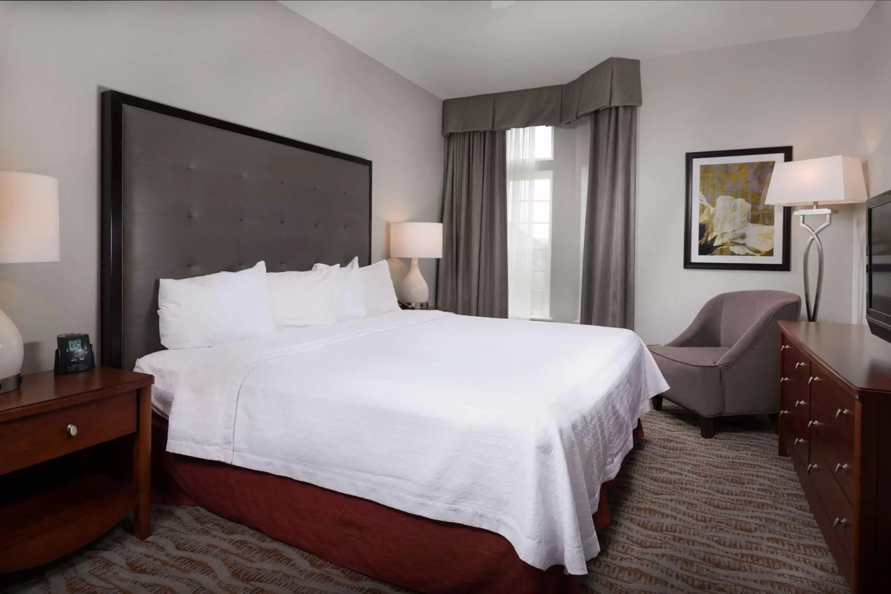 Bedroom, Bed in Homewood Suites by Hilton Vancouver / Portland